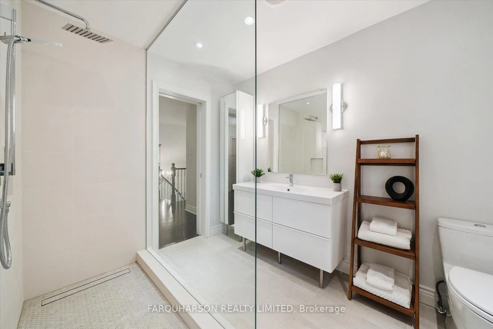 Photo 22 of 360 Ashworth Road, Uxbridge, Rural Uxbridge — HOMEH