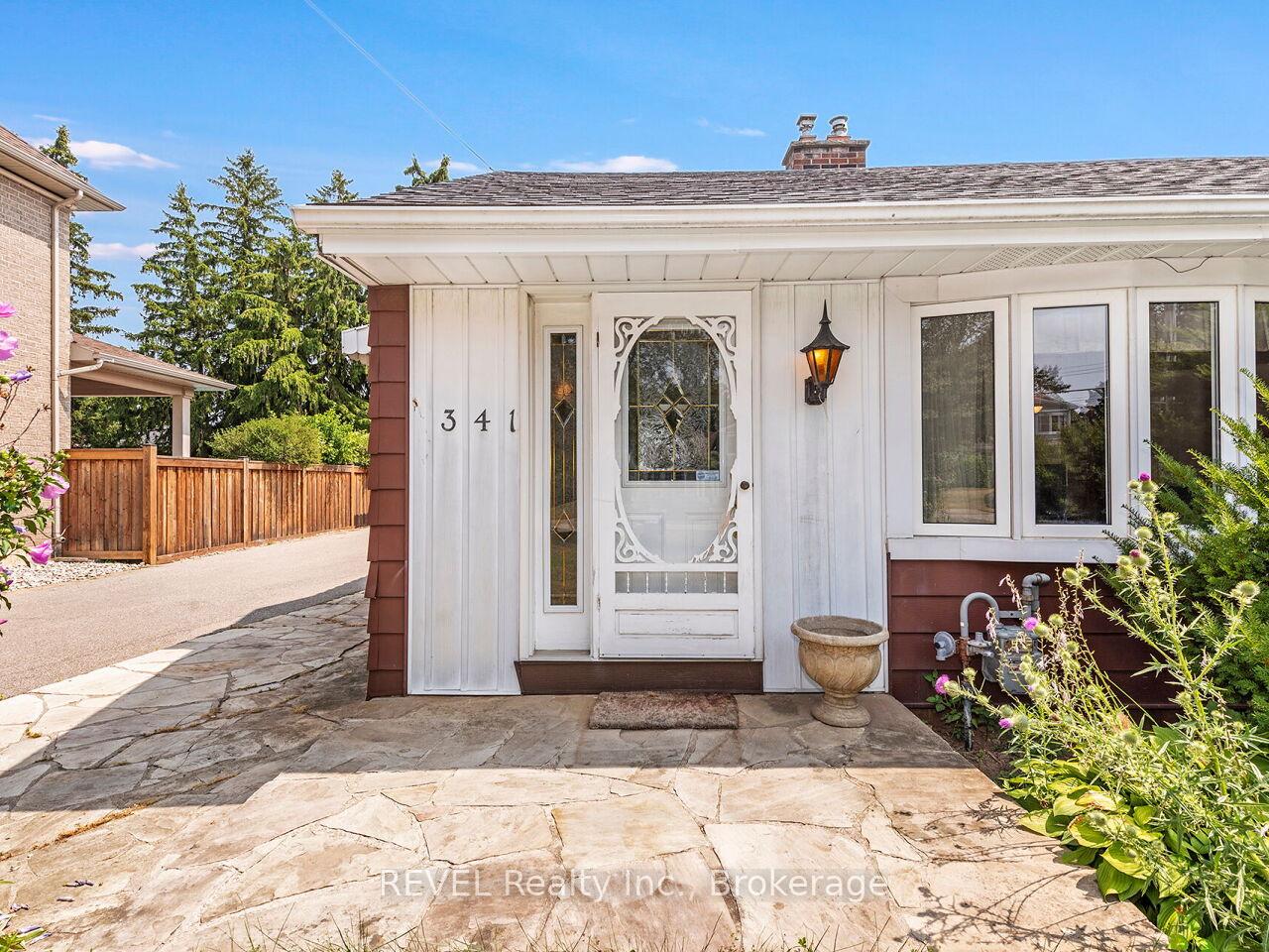 Photo 5 of 341 Robina Road, Hamilton, Ancaster — HOMEH