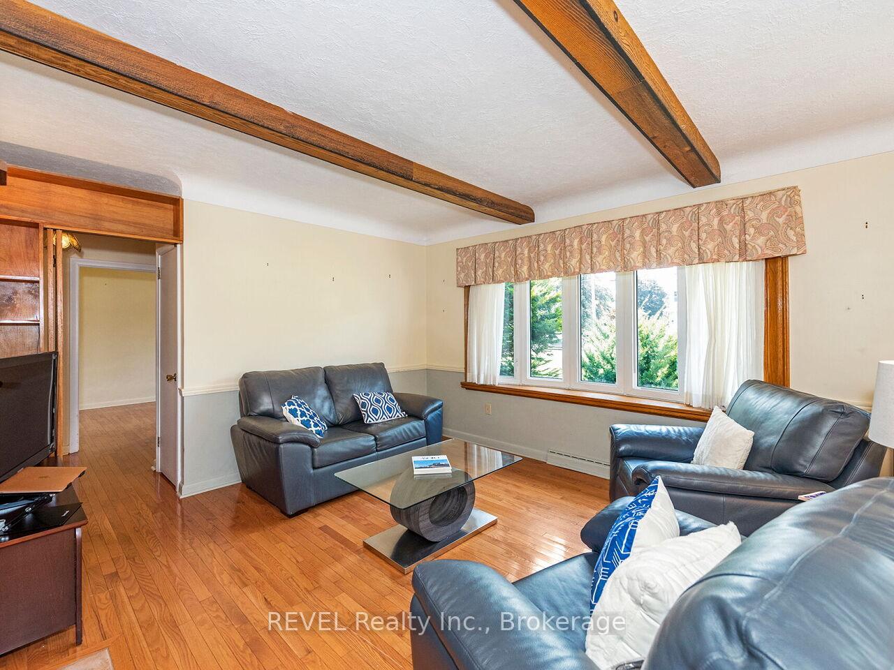 Photo 8 of 341 Robina Road, Hamilton, Ancaster — HOMEH