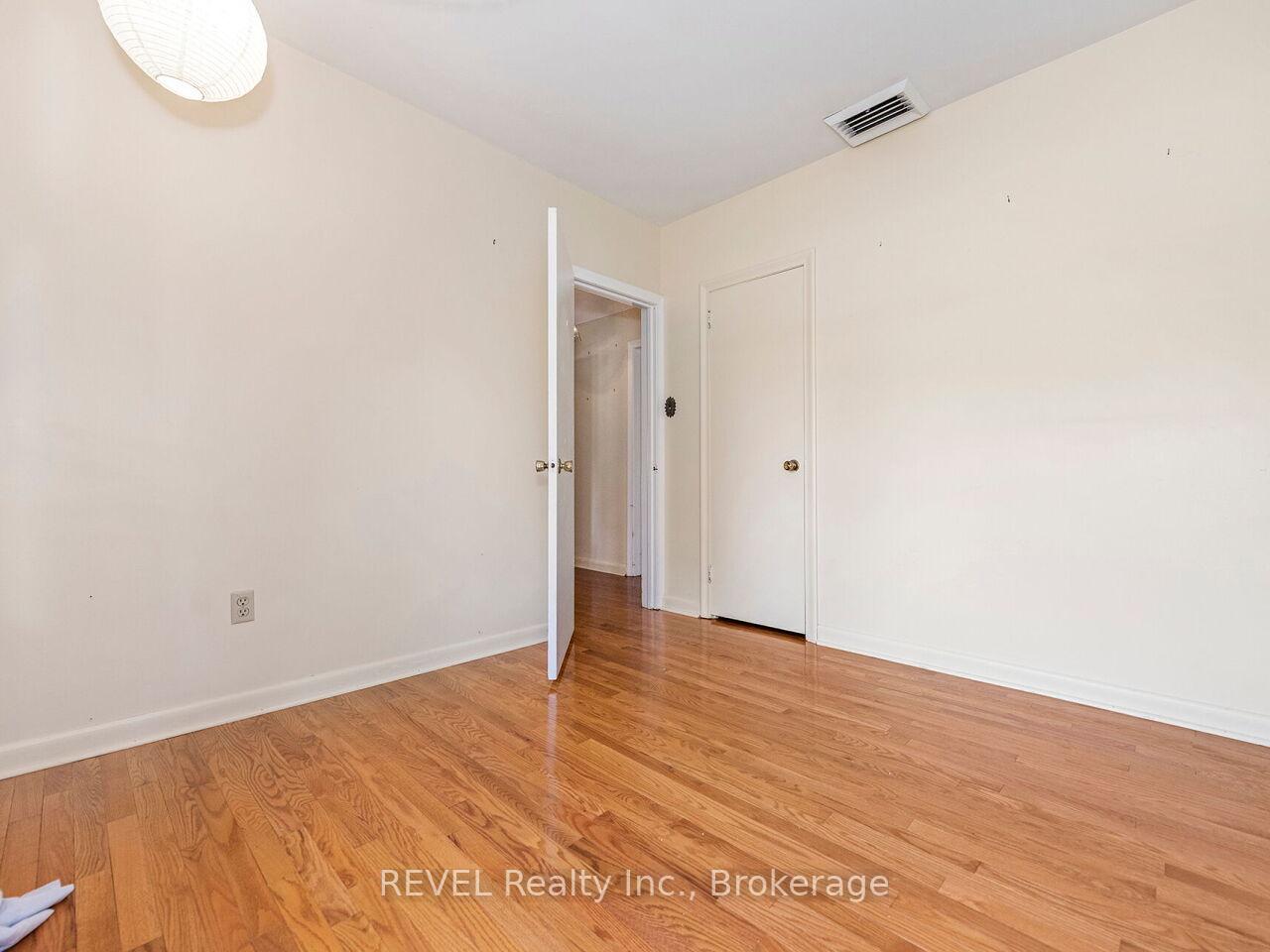 Photo 28 of 341 Robina Road, Hamilton, Ancaster — HOMEH