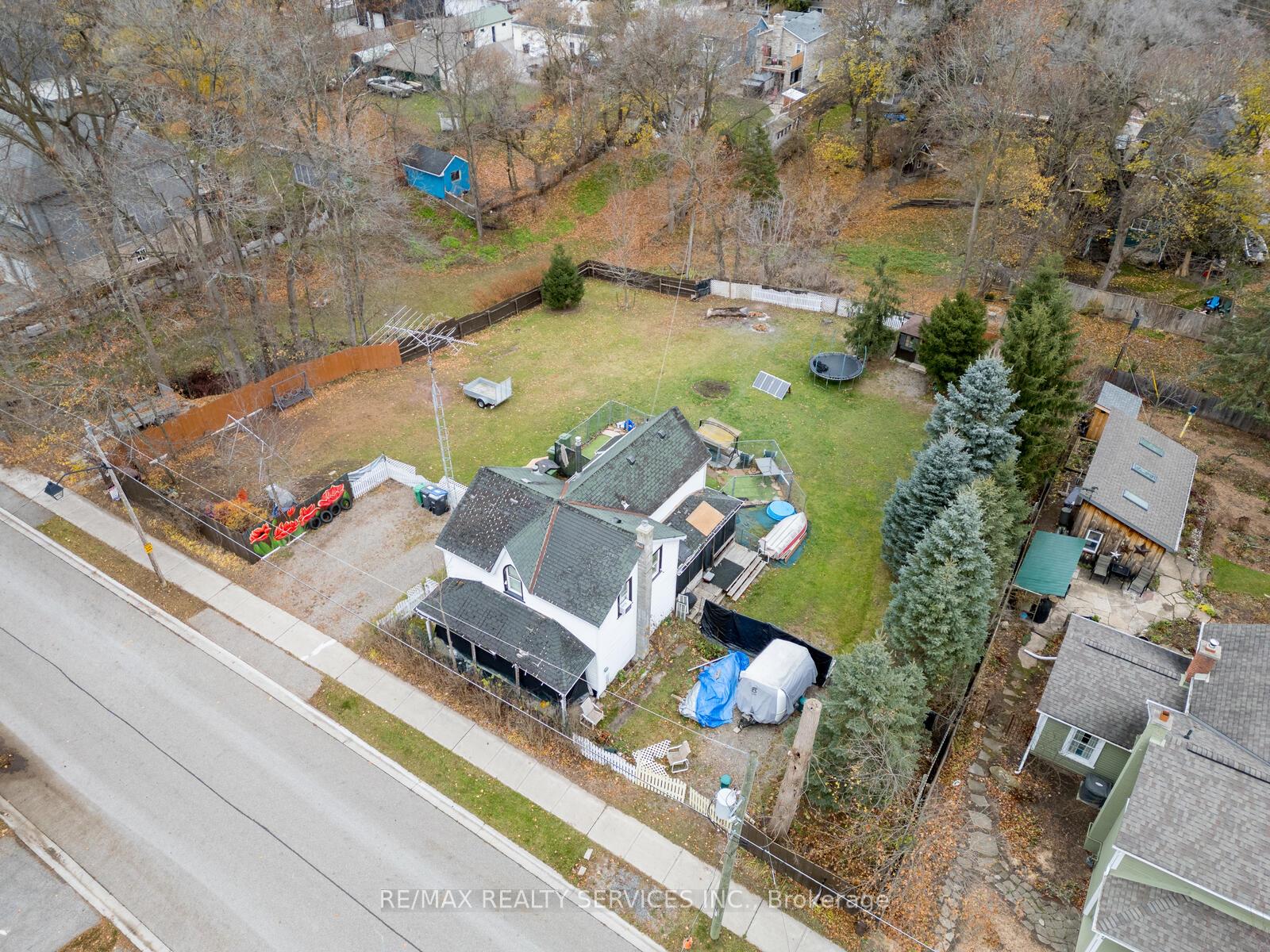 Photo 9 of 25 Lorne Street, Caledon, Inglewood — HOMEH