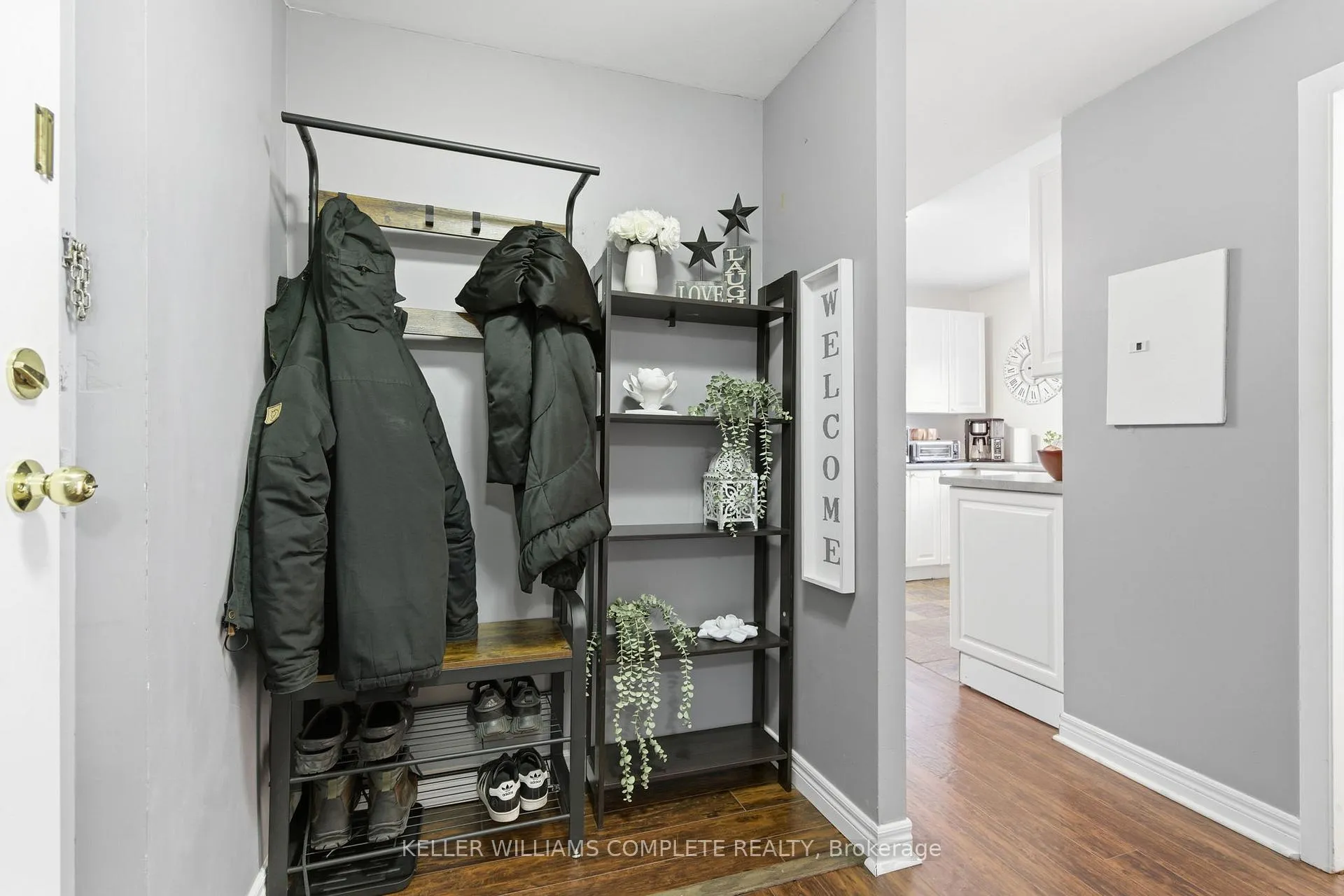 Photo 3 of Unit 310, 836 Concession St, Hamilton, Raleigh — HOMEH