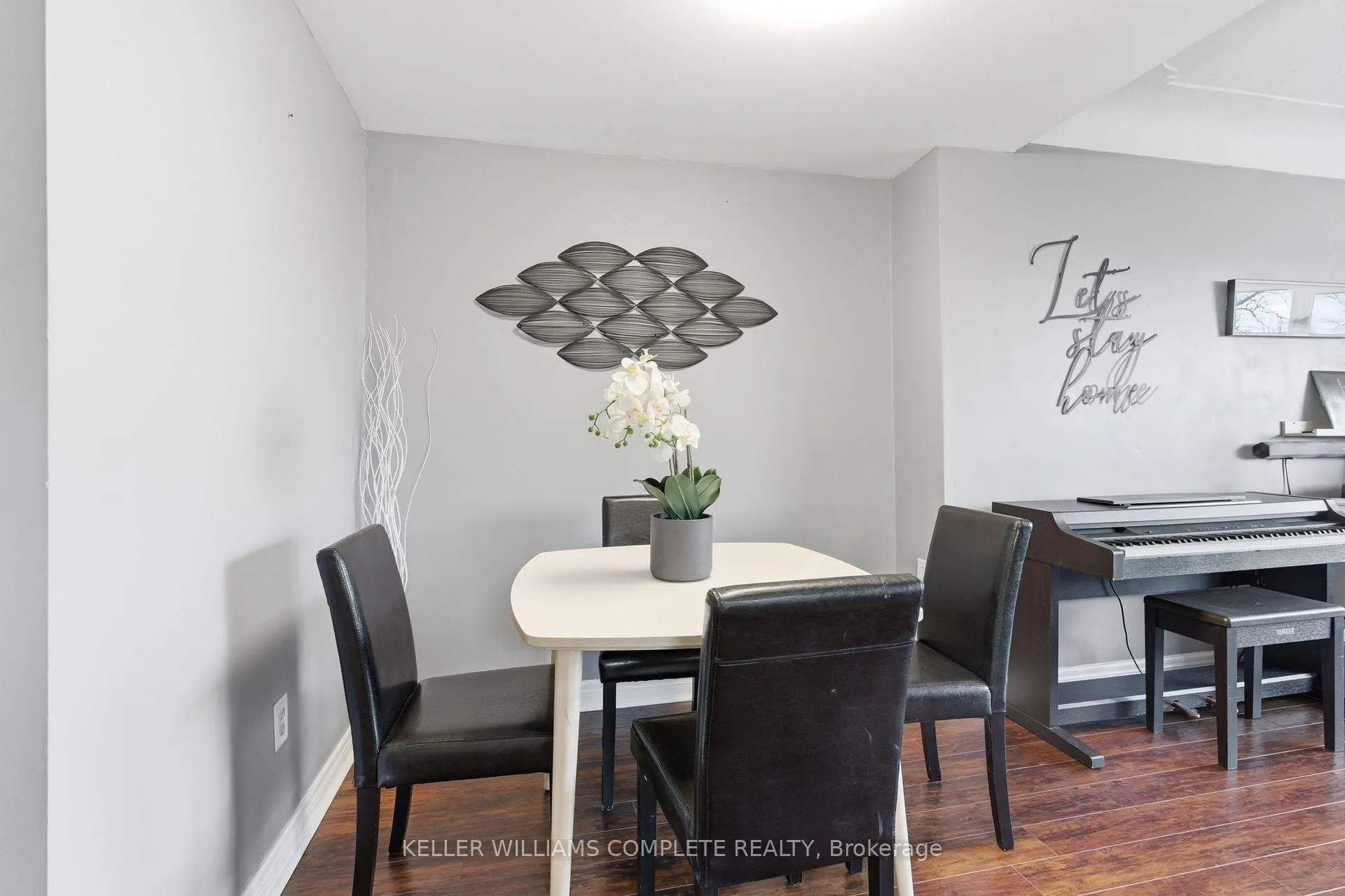 Photo 7 of Unit 310, 836 Concession St, Hamilton, Raleigh — HOMEH