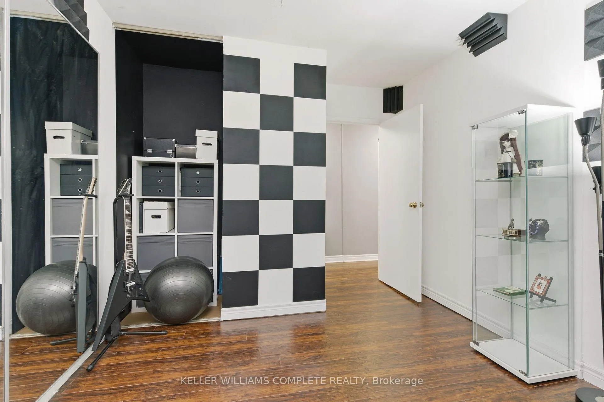 Photo 15 of Unit 310, 836 Concession St, Hamilton, Raleigh — HOMEH
