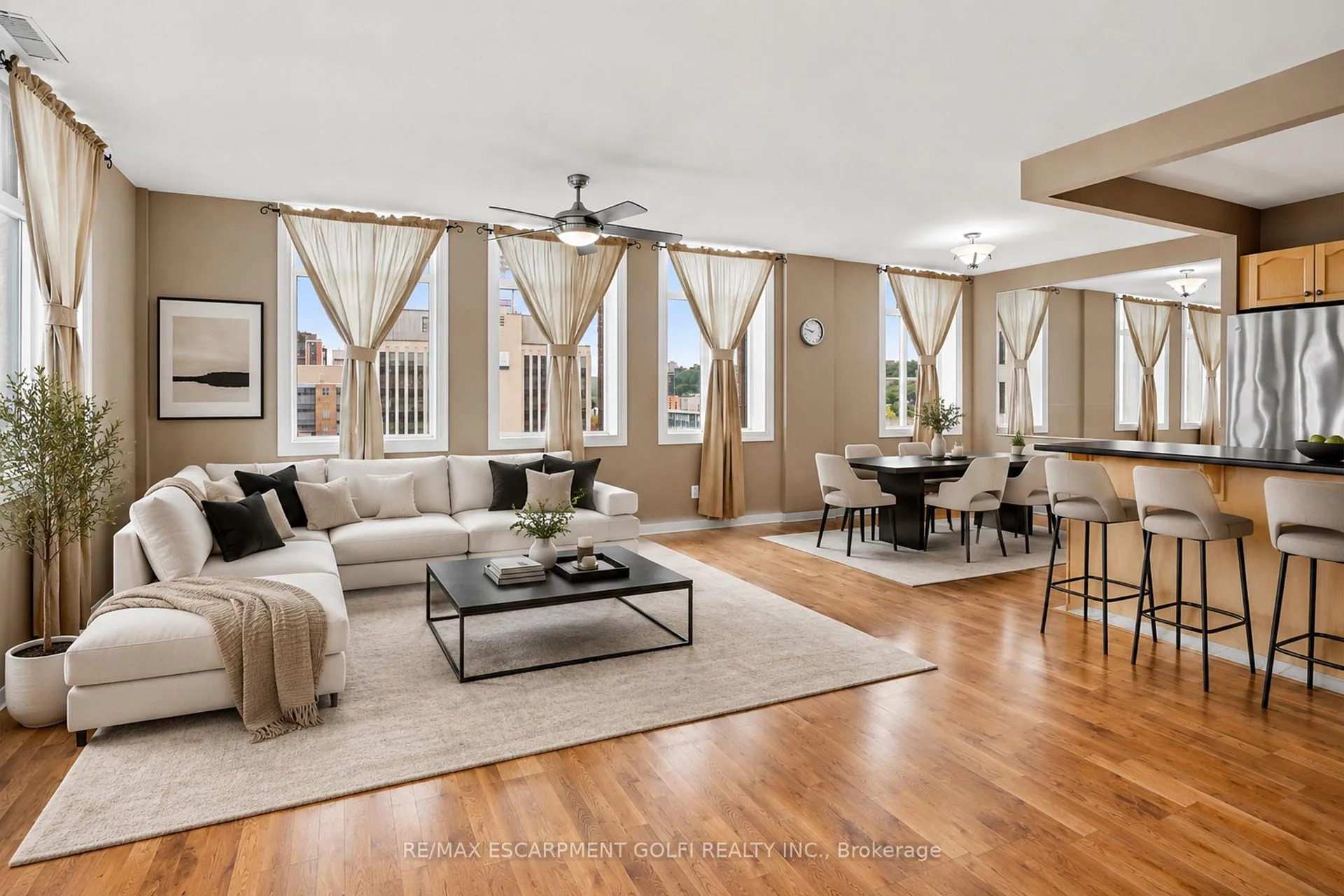 Photo 12 of Unit 902, 36 James St S, Hamilton, Central — HOMEH