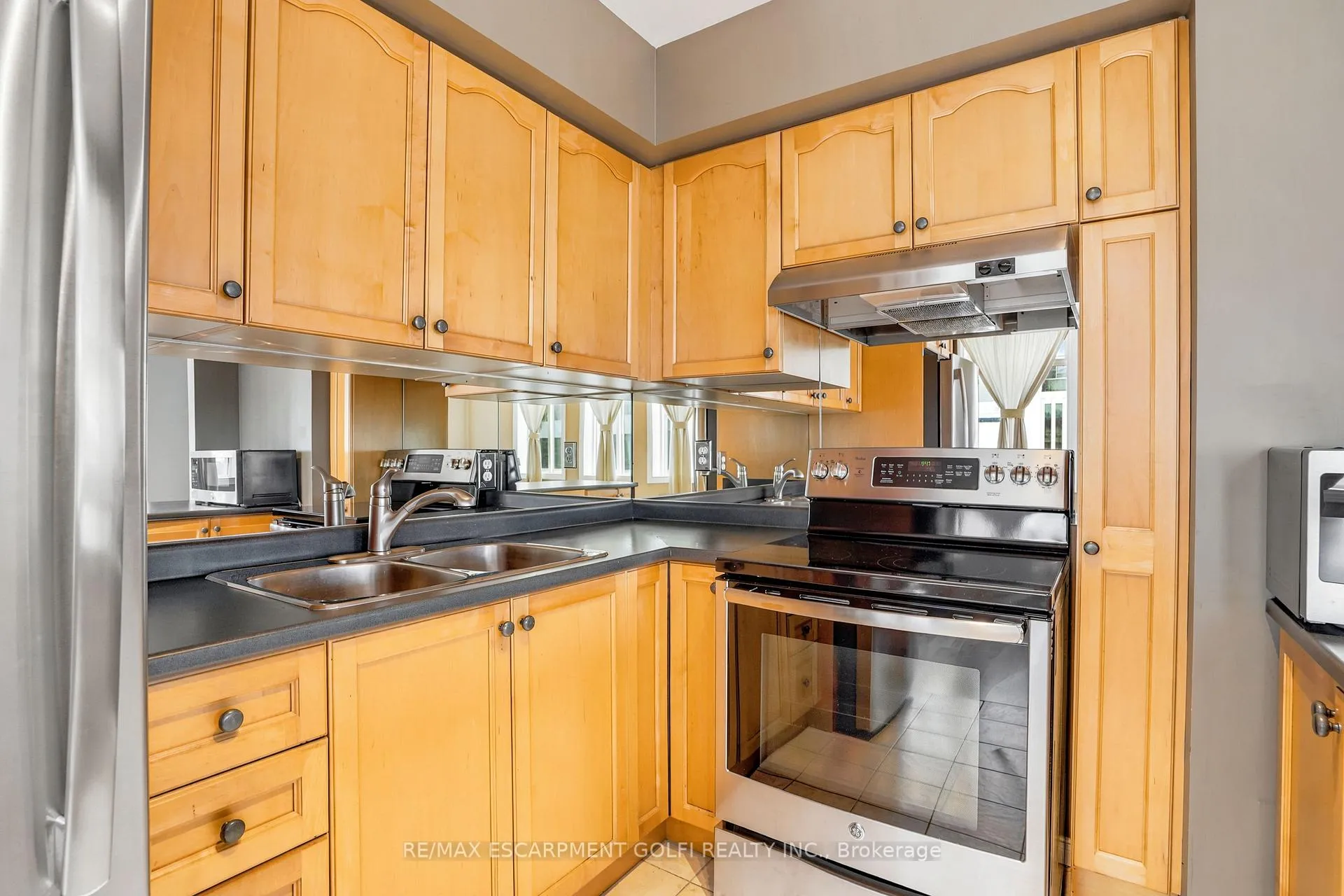 Photo 19 of Unit 902, 36 James St S, Hamilton, Central — HOMEH