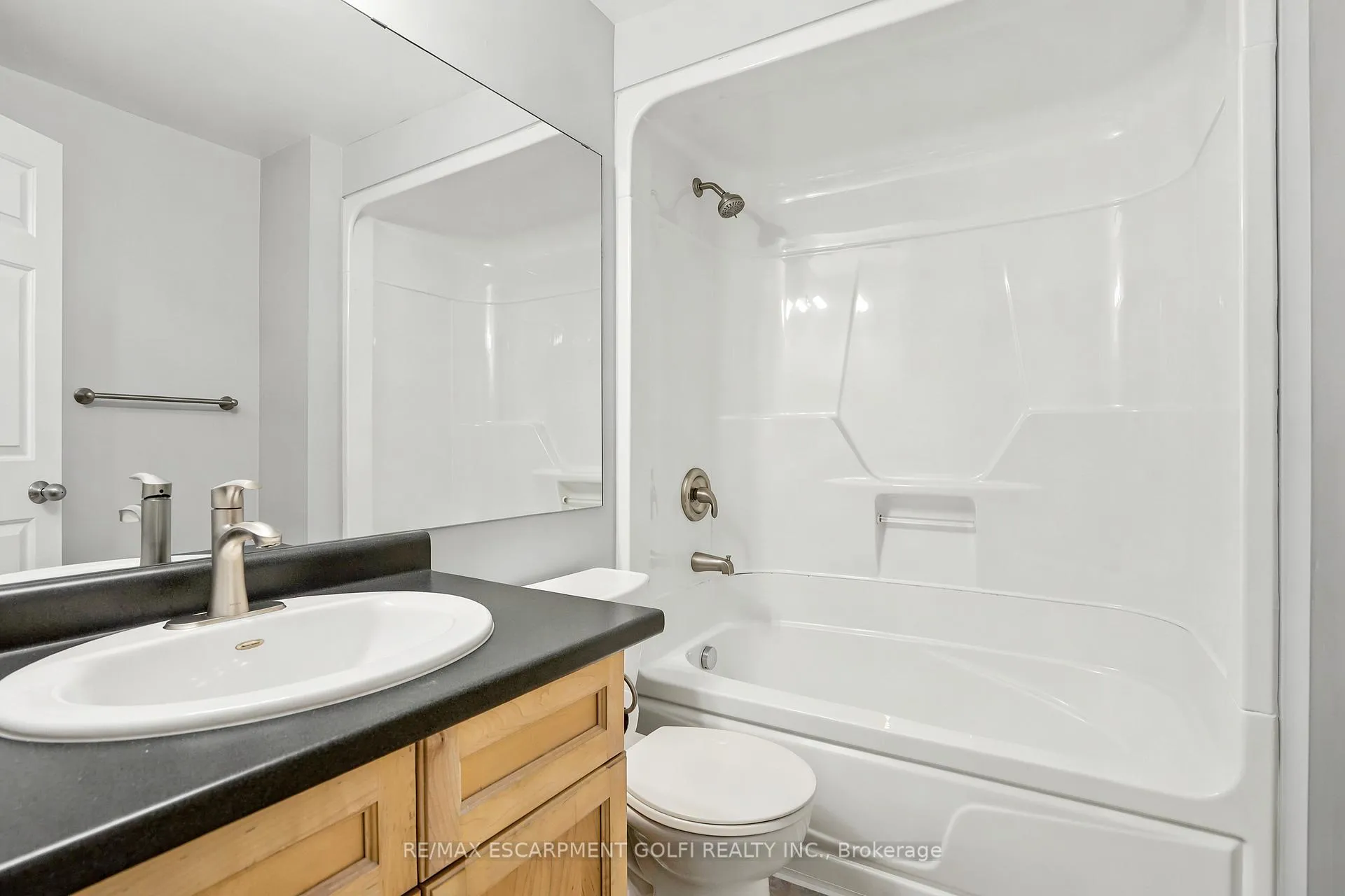 Photo 29 of Unit 902, 36 James St S, Hamilton, Central — HOMEH