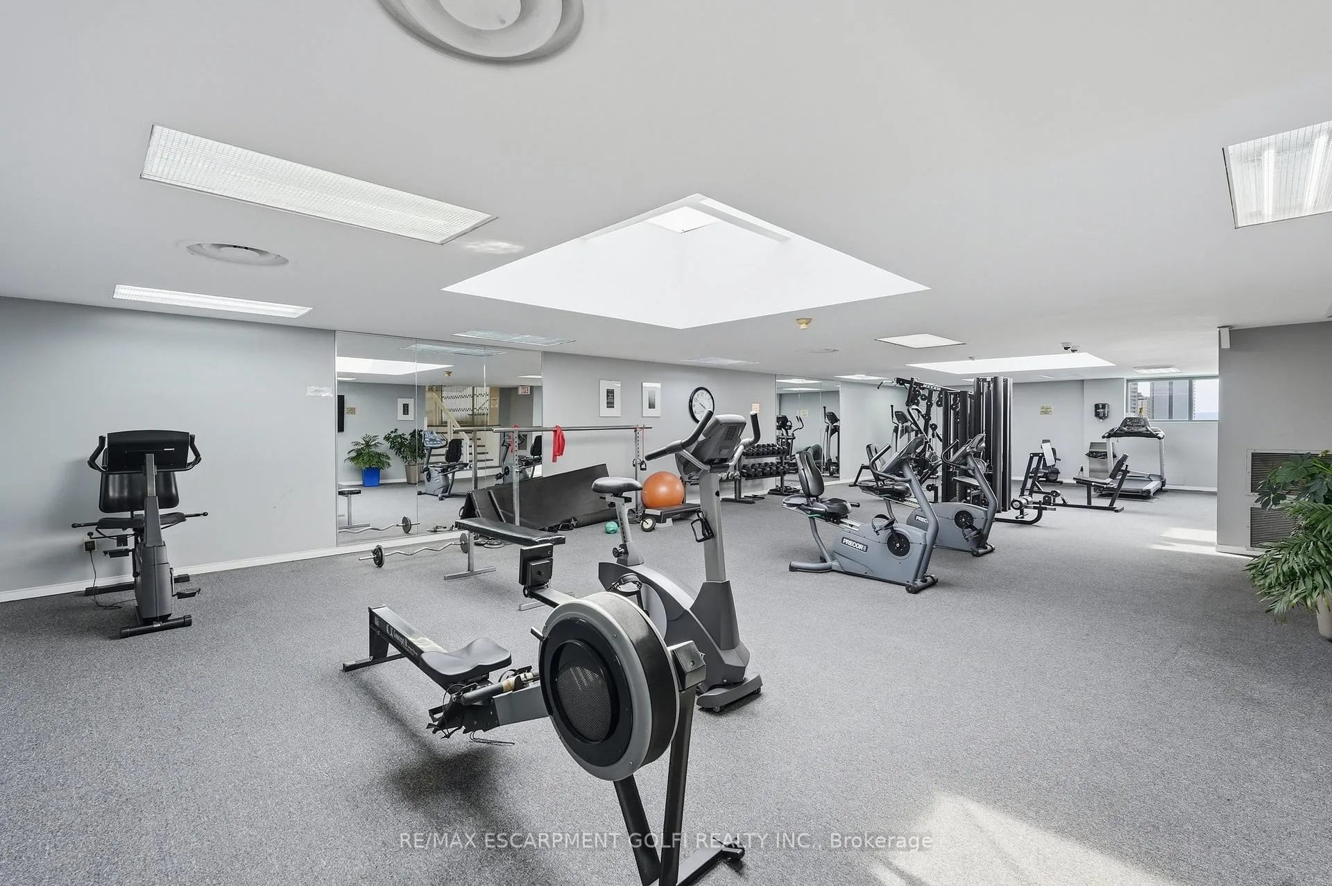 Photo 35 of Unit 902, 36 James St S, Hamilton, Central — HOMEH