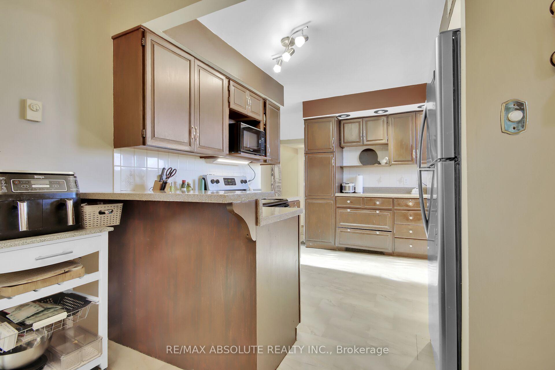 Photo 5 of 89 Gary Crescent, Arnprior — HOMEH