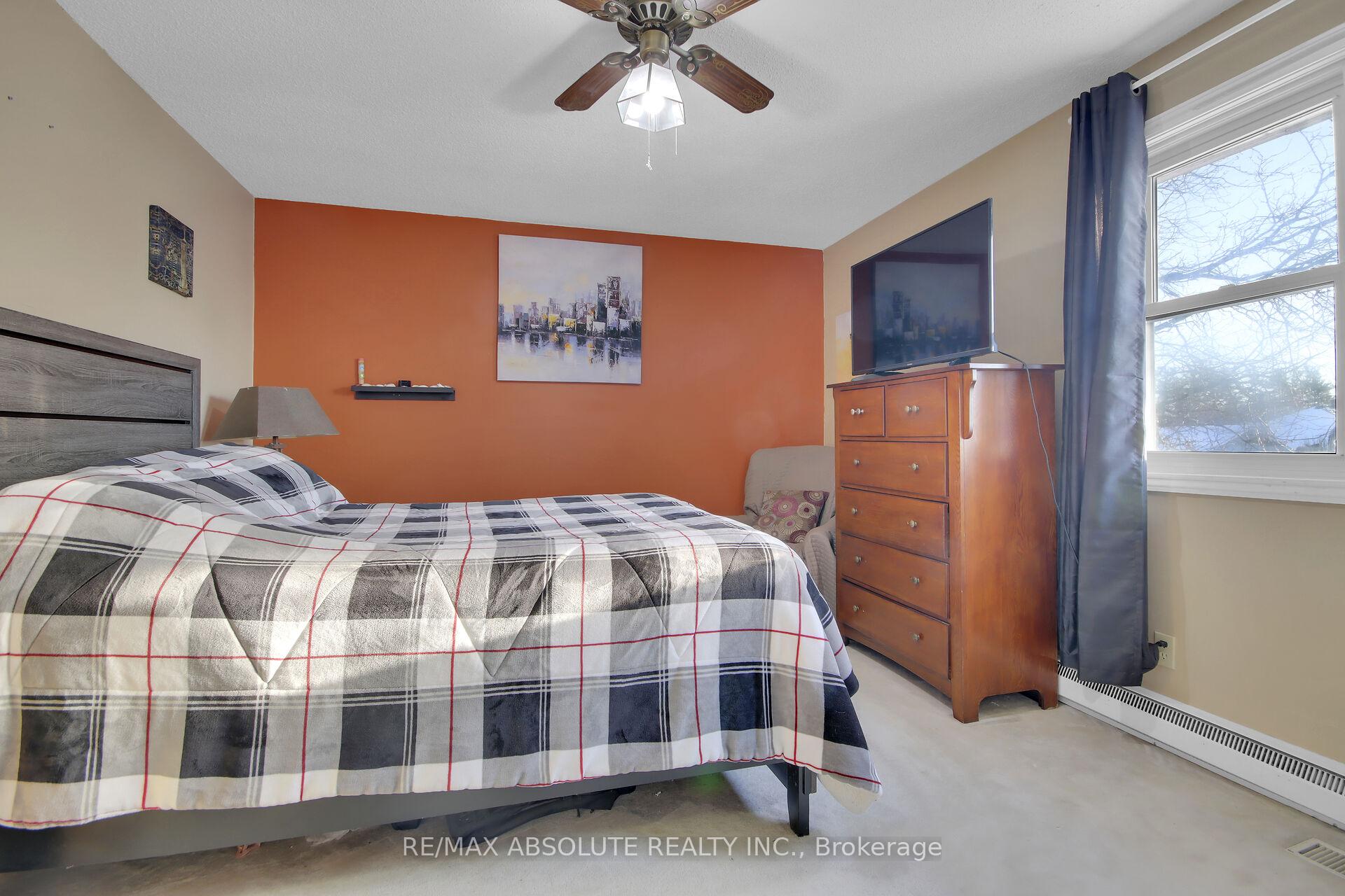 Photo 25 of 89 Gary Crescent, Arnprior — HOMEH