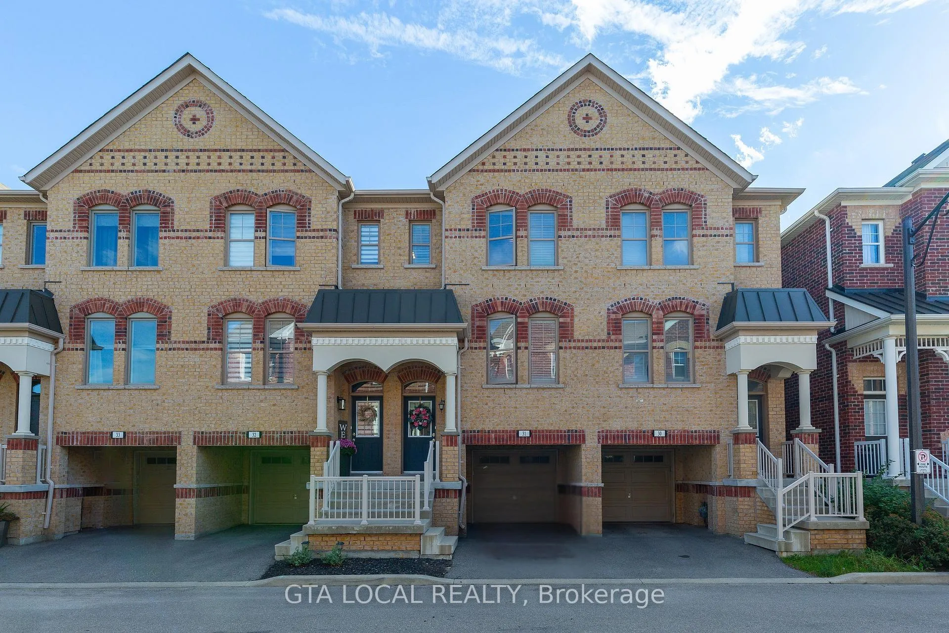 Front of Unit 31, 10 Porter Avenue W