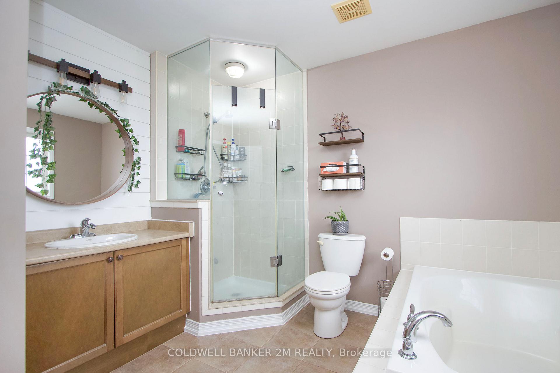 Photo 11 of 109 Swindells Street, Clarington, Bowmanville — HOMEH