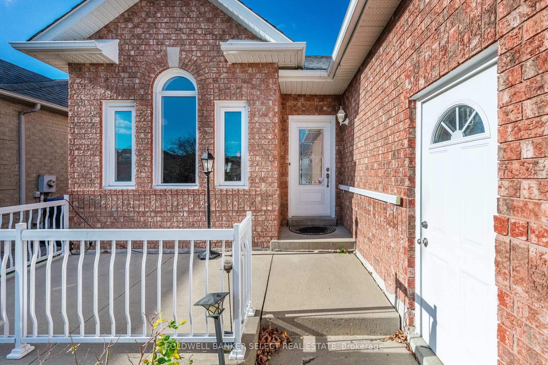Photo 5 of 129 Riverwood Terrace, Caledon, Bolton East — HOMEH