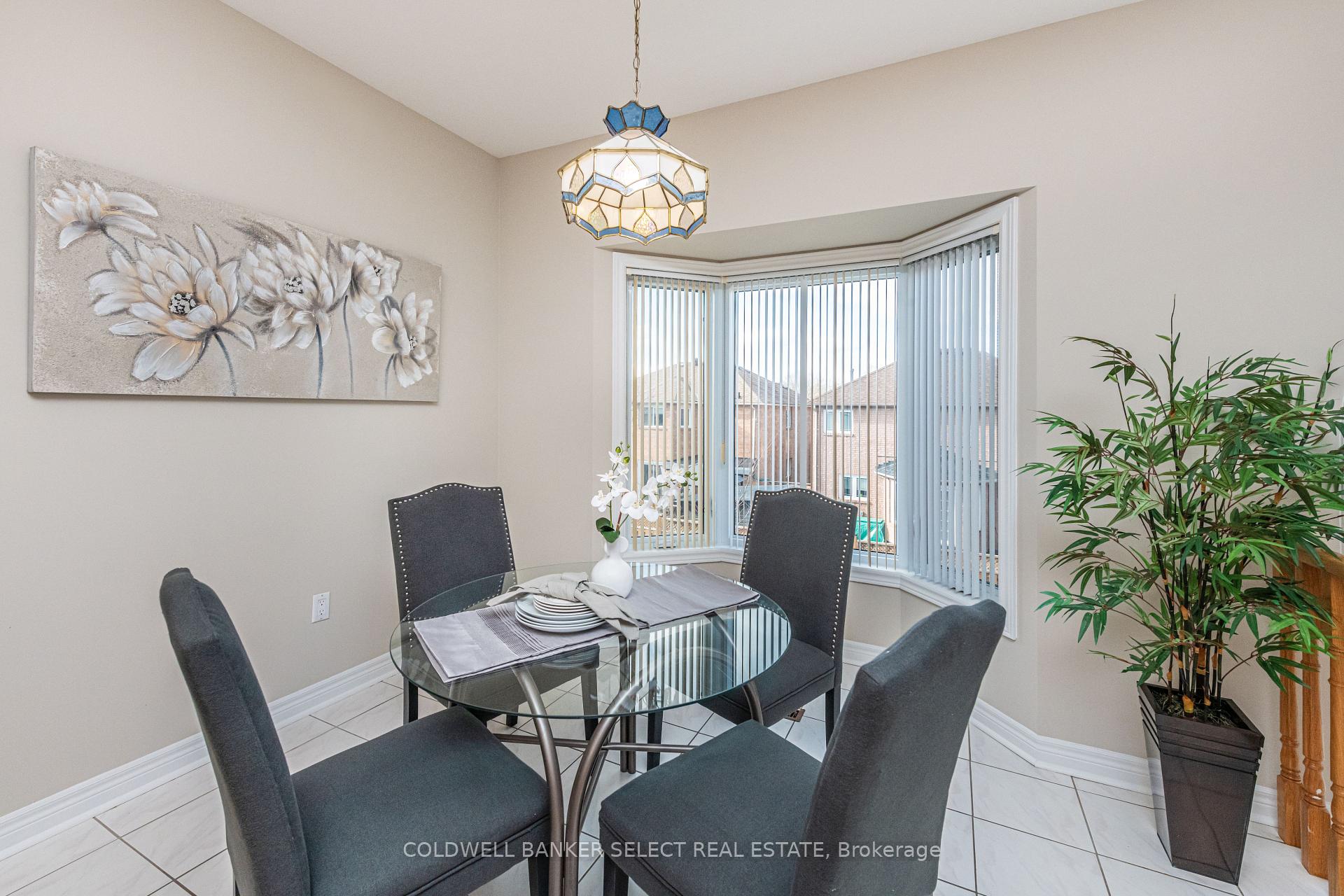 Photo 14 of 129 Riverwood Terrace, Caledon, Bolton East — HOMEH
