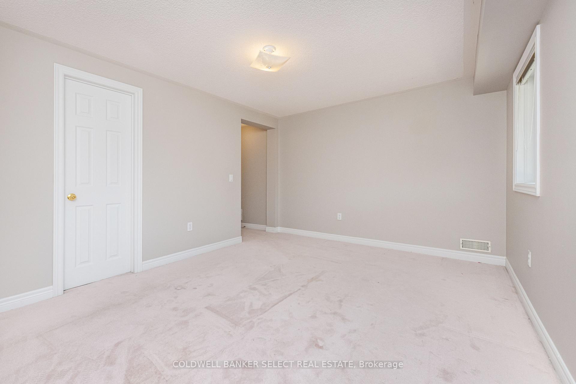 Photo 31 of 129 Riverwood Terrace, Caledon, Bolton East — HOMEH