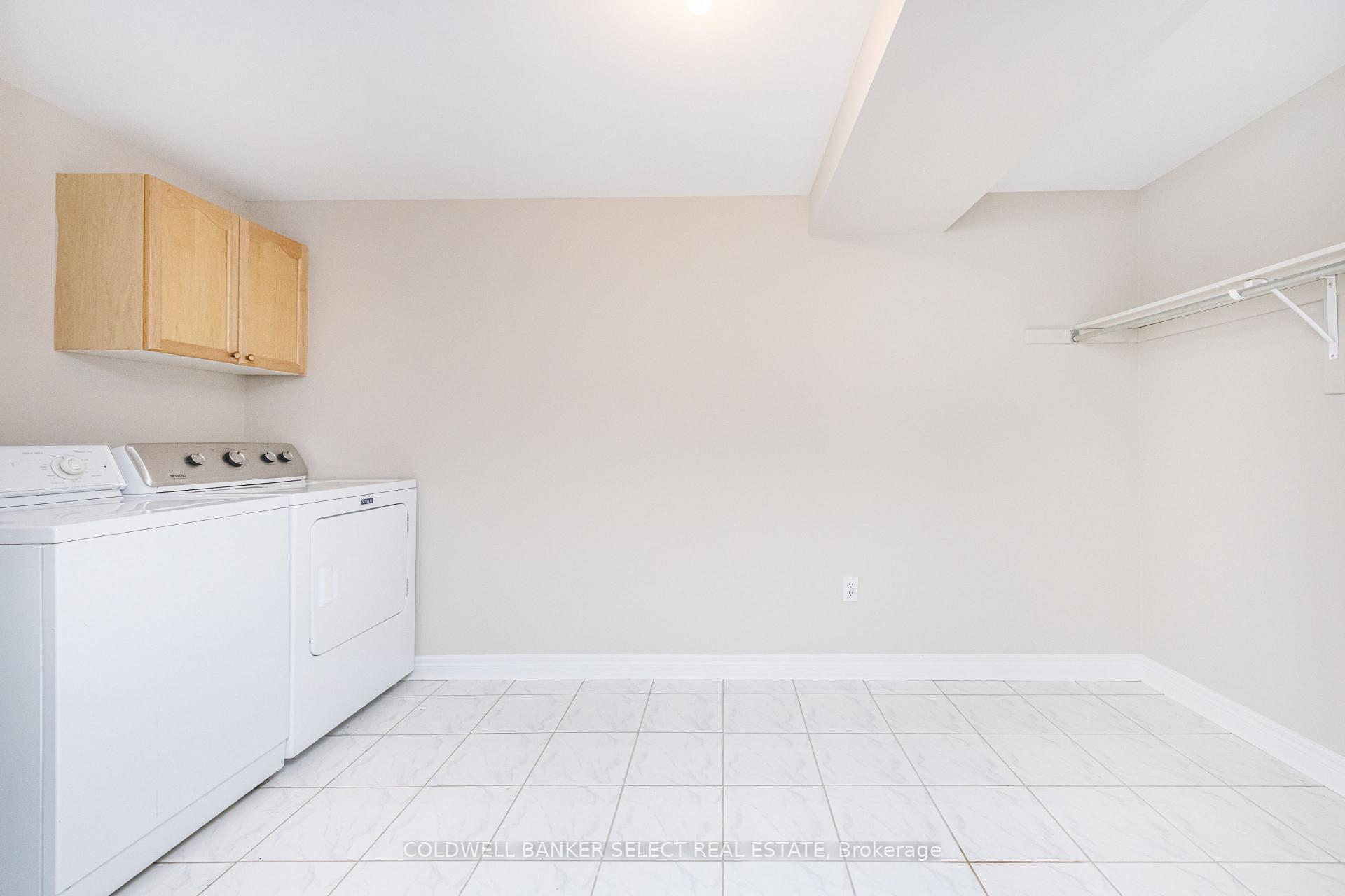 Photo 32 of 129 Riverwood Terrace, Caledon, Bolton East — HOMEH
