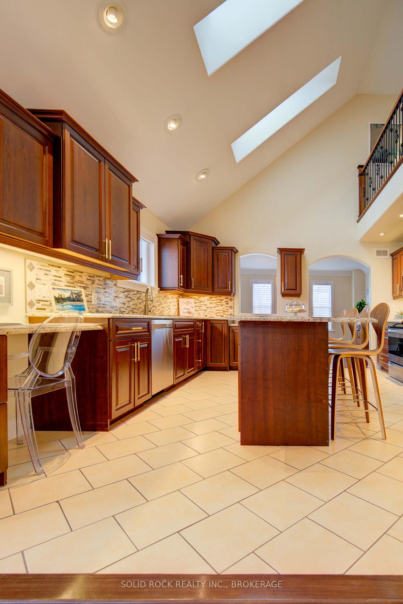Photo 8 of 3156 Lakefield Drive, Frontenac, Frontenac South — HOMEH