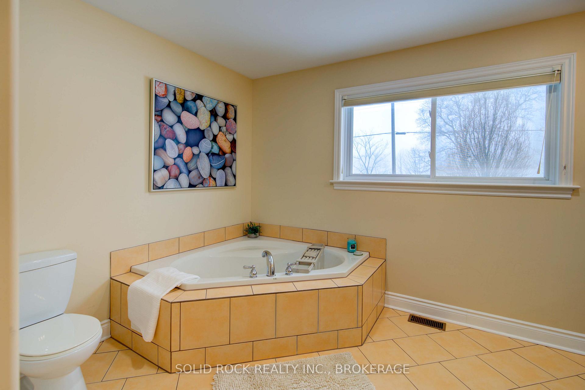 Photo 19 of 3156 Lakefield Drive, Frontenac, Frontenac South — HOMEH