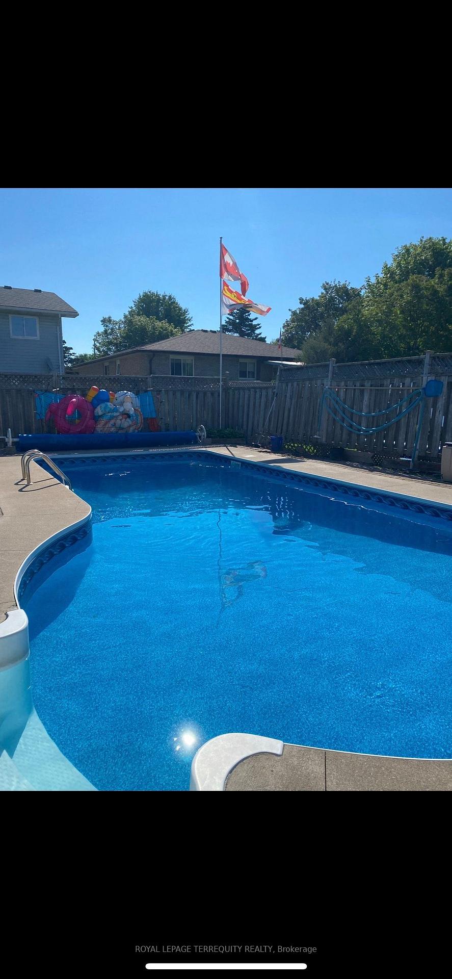 Photo 7 of 3 Vincent Court, Clarington, Newcastle — HOMEH