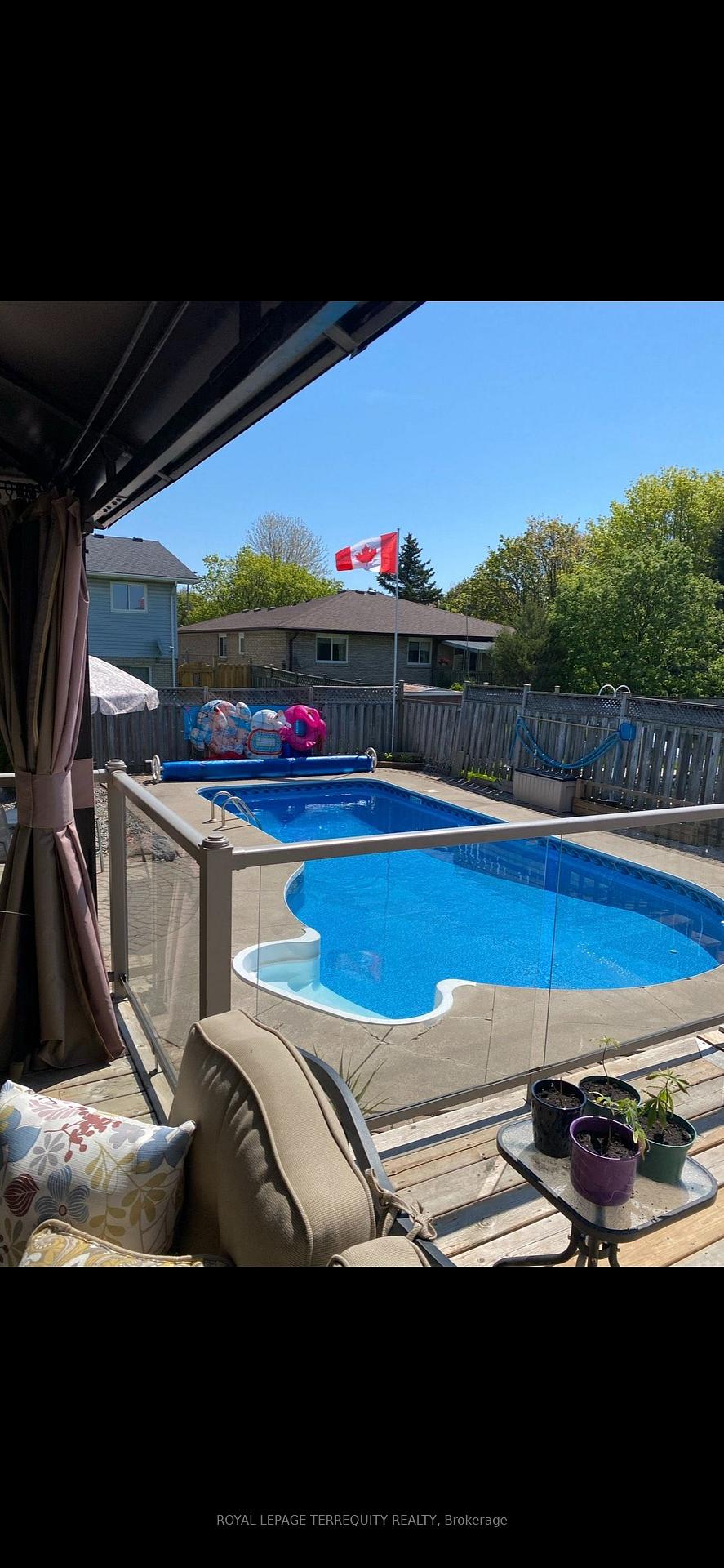 Photo 8 of 3 Vincent Court, Clarington, Newcastle — HOMEH