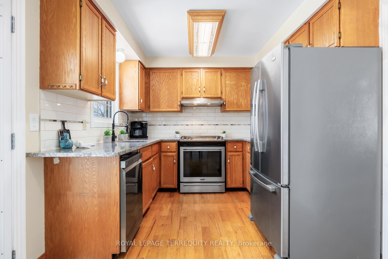 Photo 13 of 3 Vincent Court, Clarington, Newcastle — HOMEH