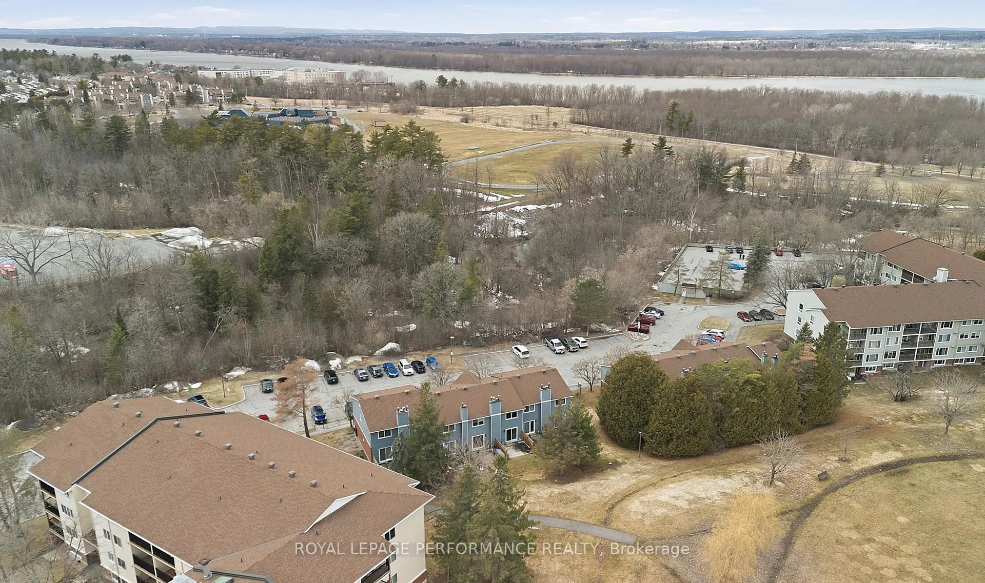 Photo 30 of 6442 Bilberry Drive, Ottawa, Orleans Wood — HOMEH