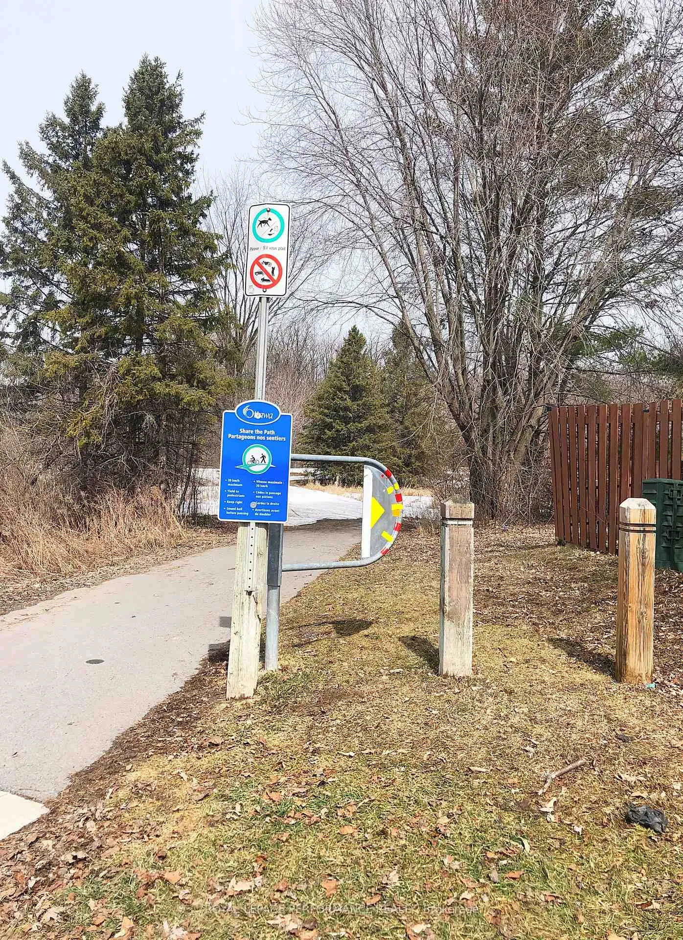 Photo 35 of 6442 Bilberry Drive, Ottawa, Orleans Wood — HOMEH