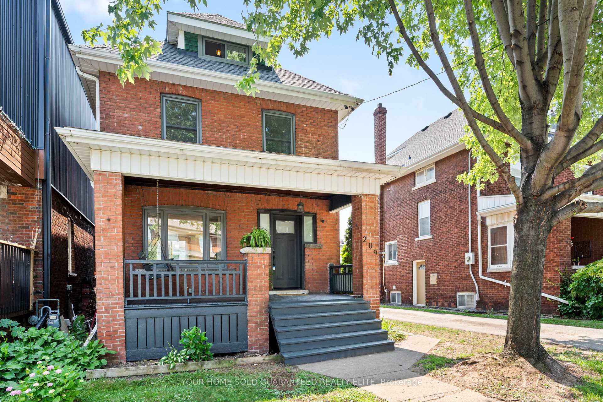 Photo 1 of 209 Rothsay Avenue, Hamilton, Delta — HOMEH