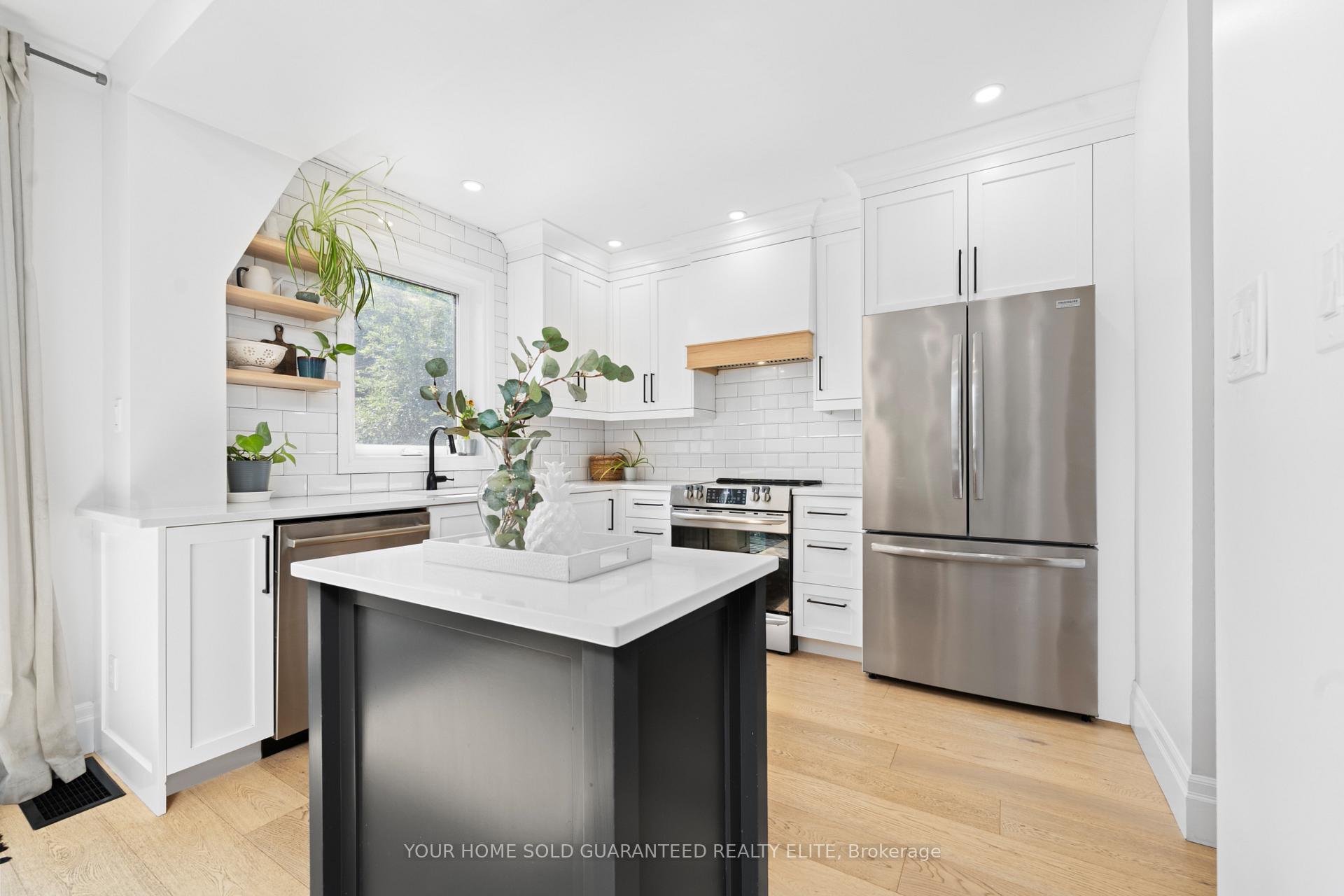 Photo 18 of 209 Rothsay Avenue, Hamilton, Delta — HOMEH