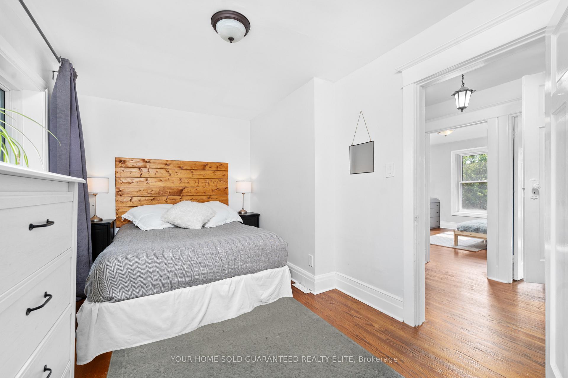 Photo 21 of 209 Rothsay Avenue, Hamilton, Delta — HOMEH