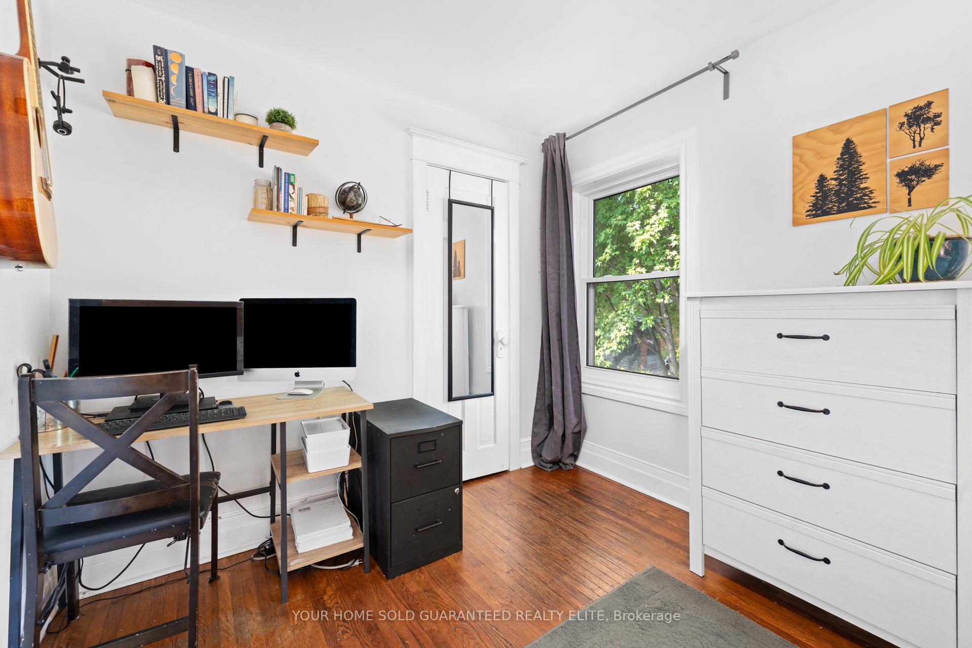Photo 23 of 209 Rothsay Avenue, Hamilton, Delta — HOMEH