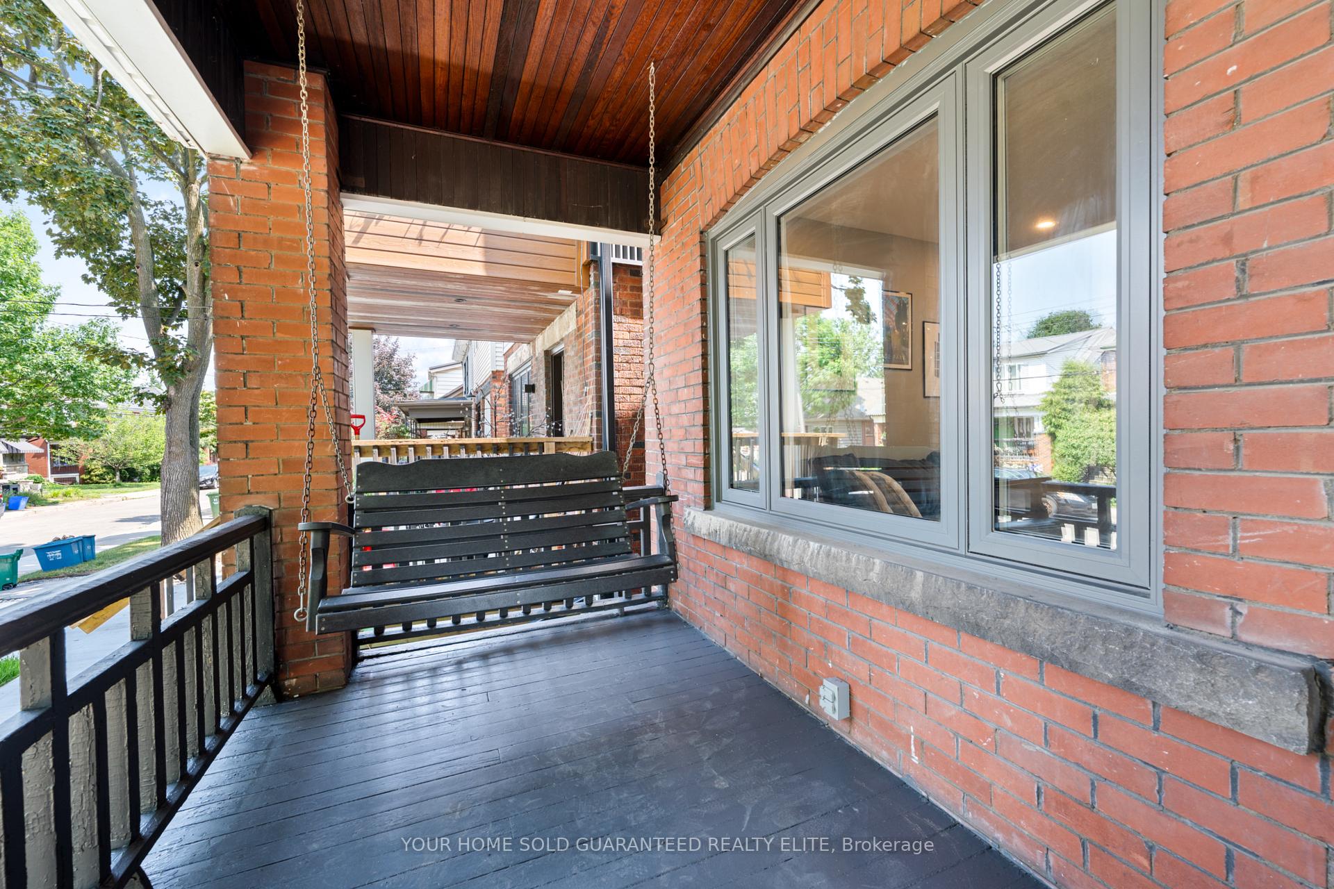Photo 31 of 209 Rothsay Avenue, Hamilton, Delta — HOMEH