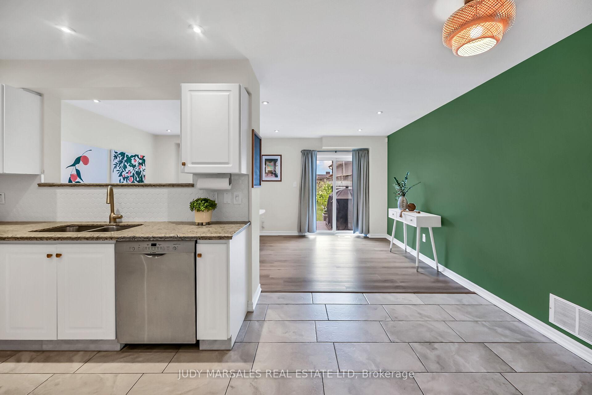 Photo 5 of 67 Erie Avenue, Hamilton, Stinson — HOMEH