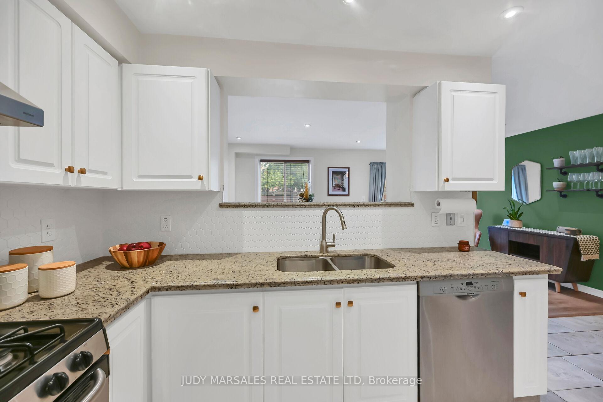 Photo 6 of 67 Erie Avenue, Hamilton, Stinson — HOMEH