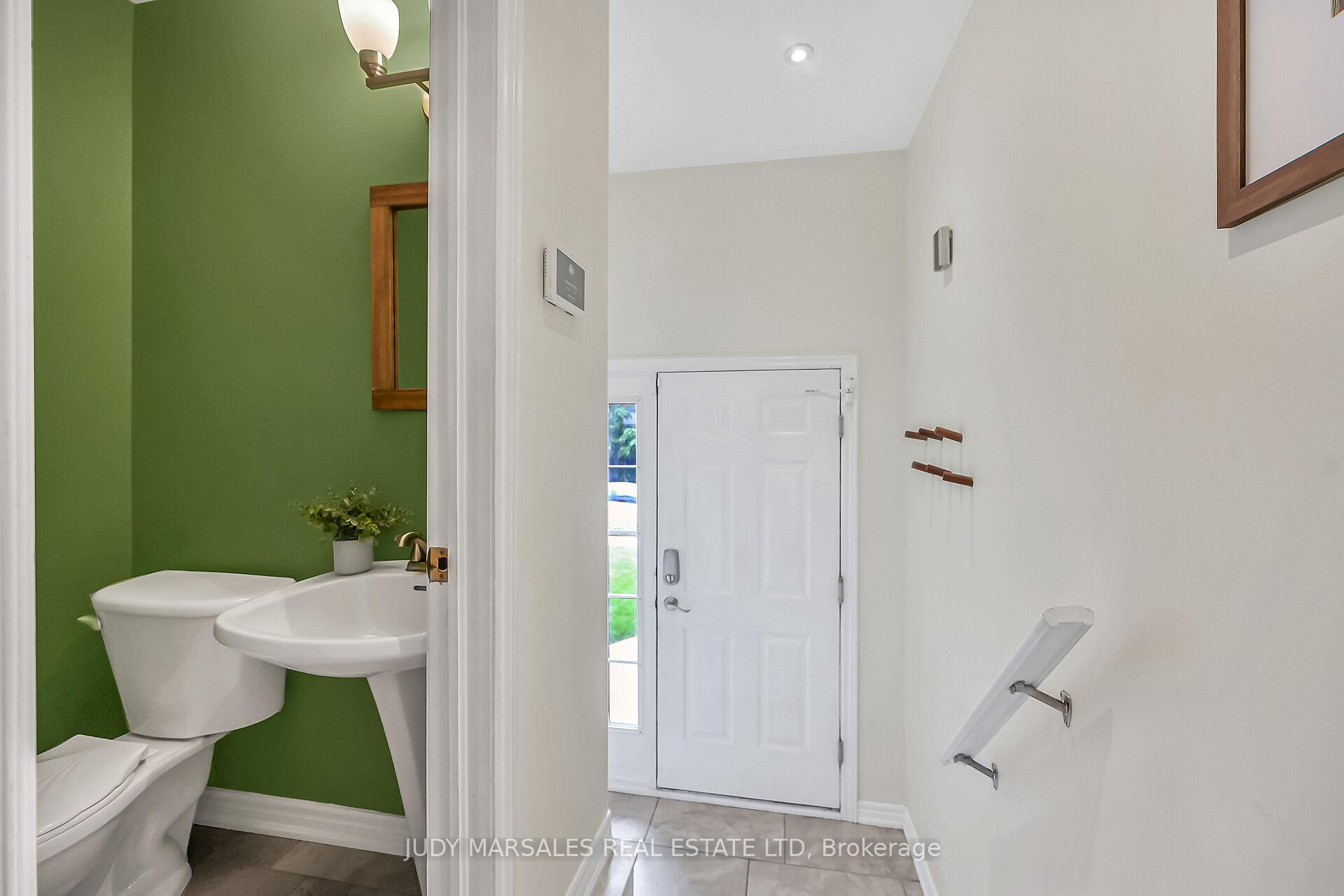 Photo 25 of 67 Erie Avenue, Hamilton, Stinson — HOMEH