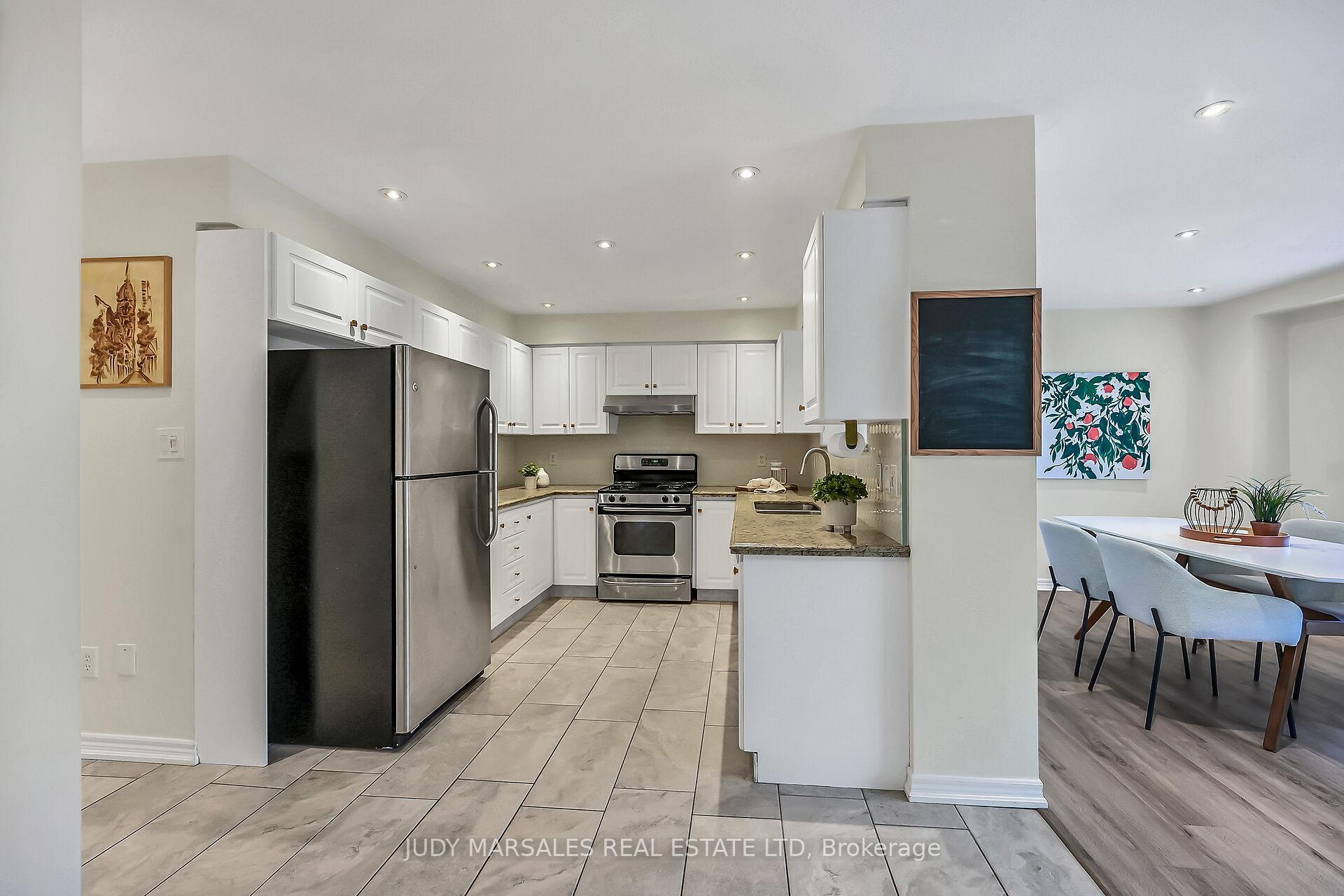 Photo 30 of 67 Erie Avenue, Hamilton, Stinson — HOMEH