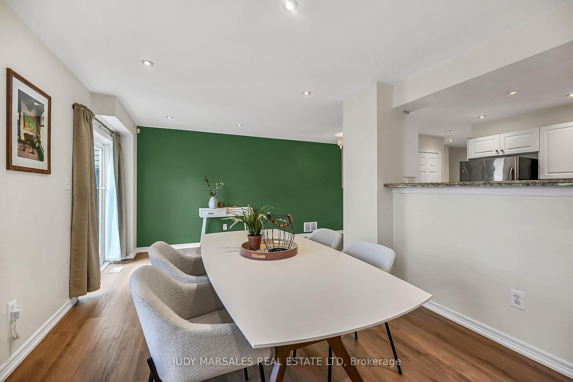 Photo 37 of 67 Erie Avenue, Hamilton, Stinson — HOMEH