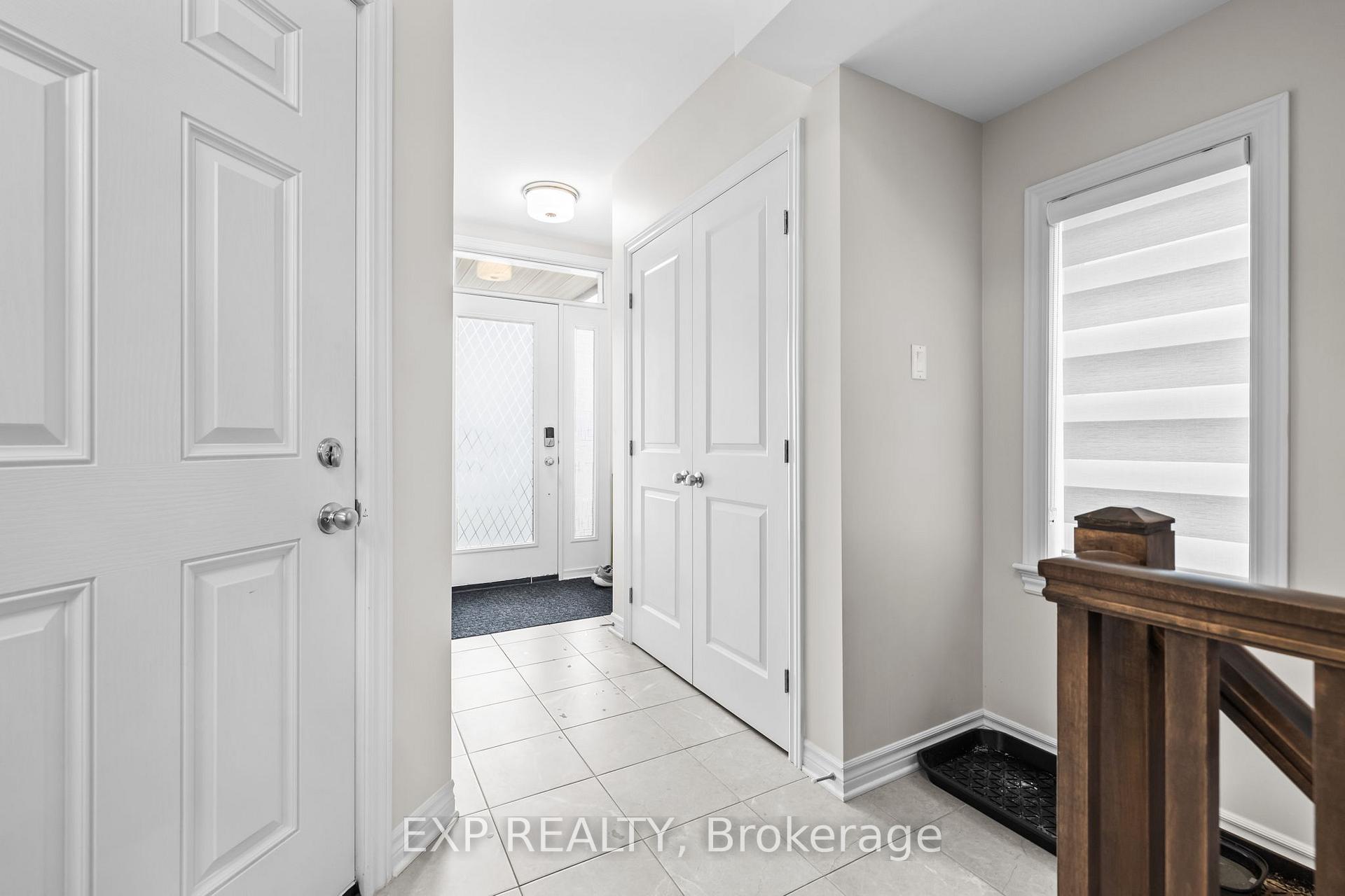 Photo 2 of 389 Barrett Farm Drive, Ottawa, Blossom Park/Kemp Park/Findlay Creek — HOMEH