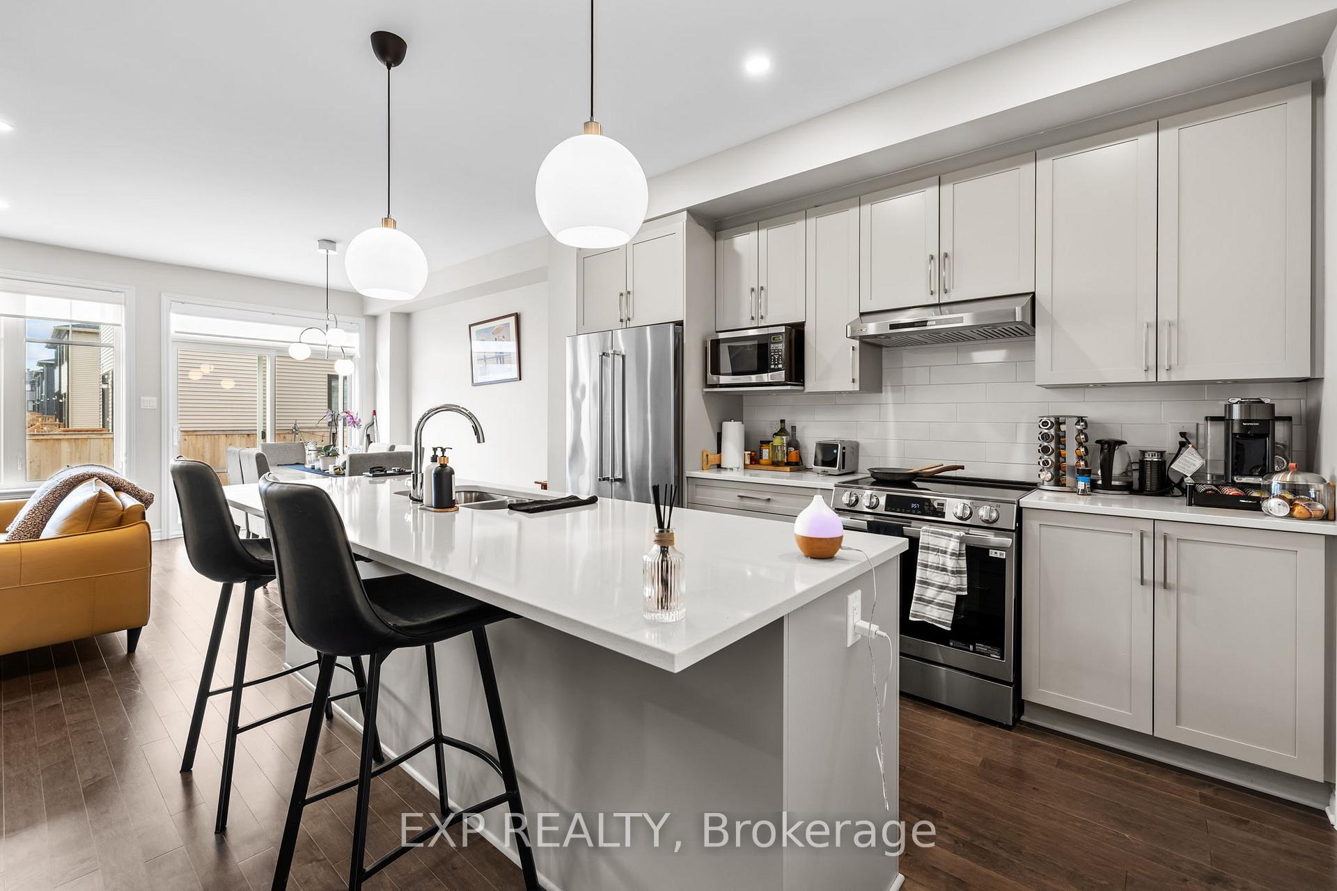 Photo 7 of 389 Barrett Farm Drive, Ottawa, Blossom Park/Kemp Park/Findlay Creek — HOMEH