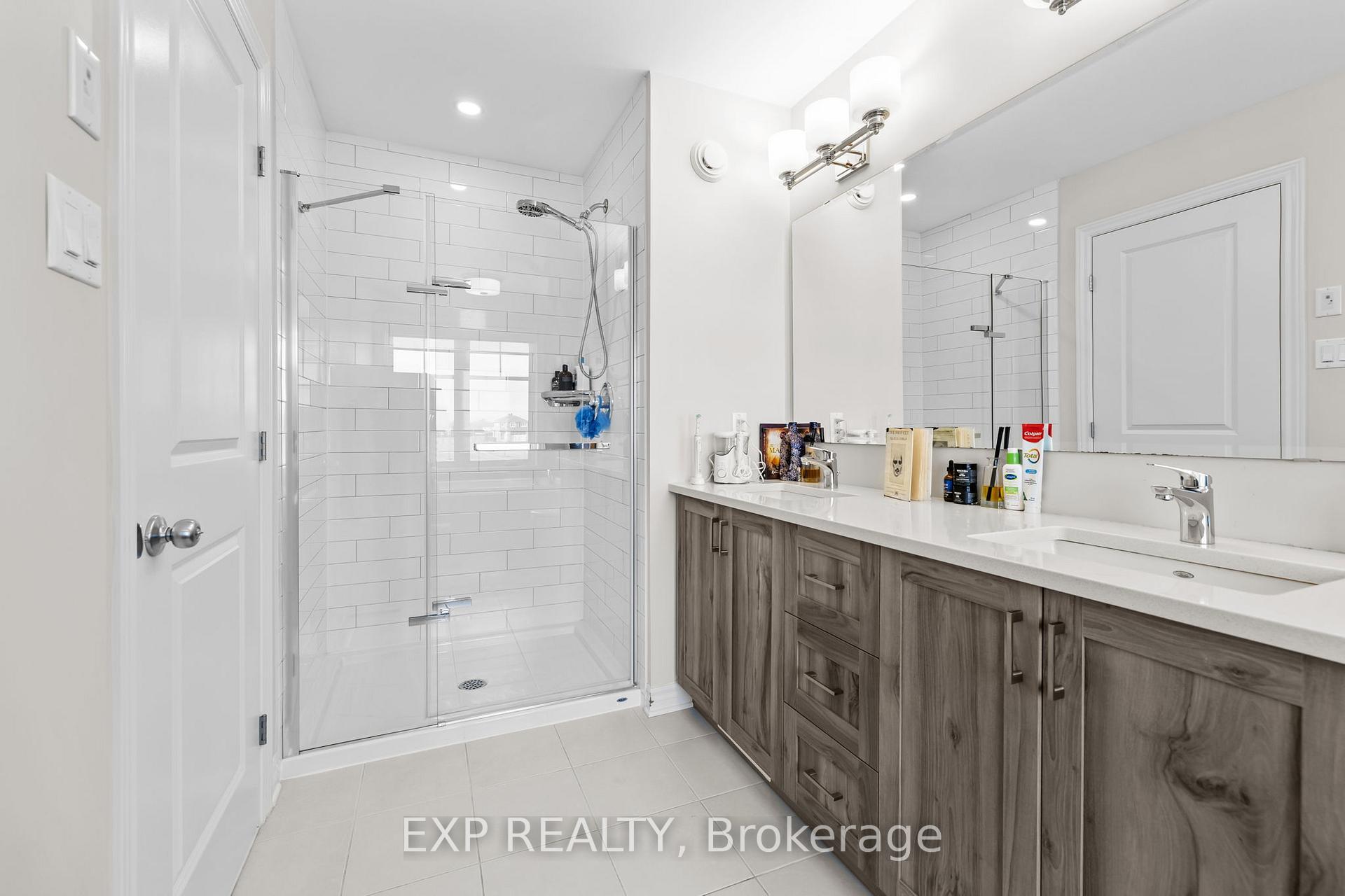 Photo 12 of 389 Barrett Farm Drive, Ottawa, Blossom Park/Kemp Park/Findlay Creek — HOMEH