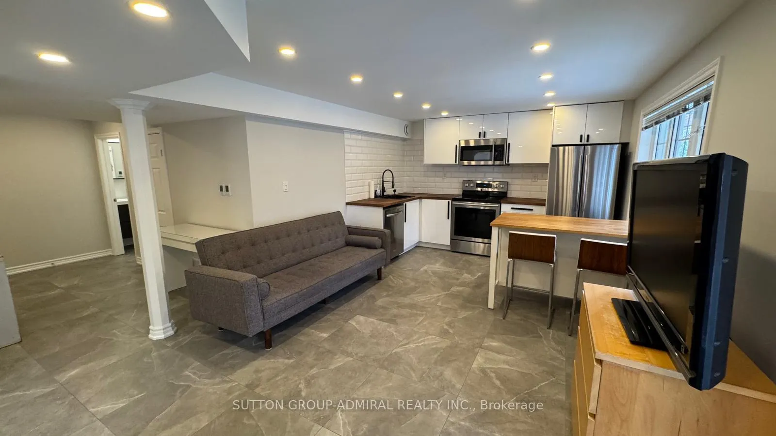 Photo 8 of Unit Basement, 28 Dovetail Drive, Richmond Hill, Oak Ridges Lake Wilcox — HOMEH