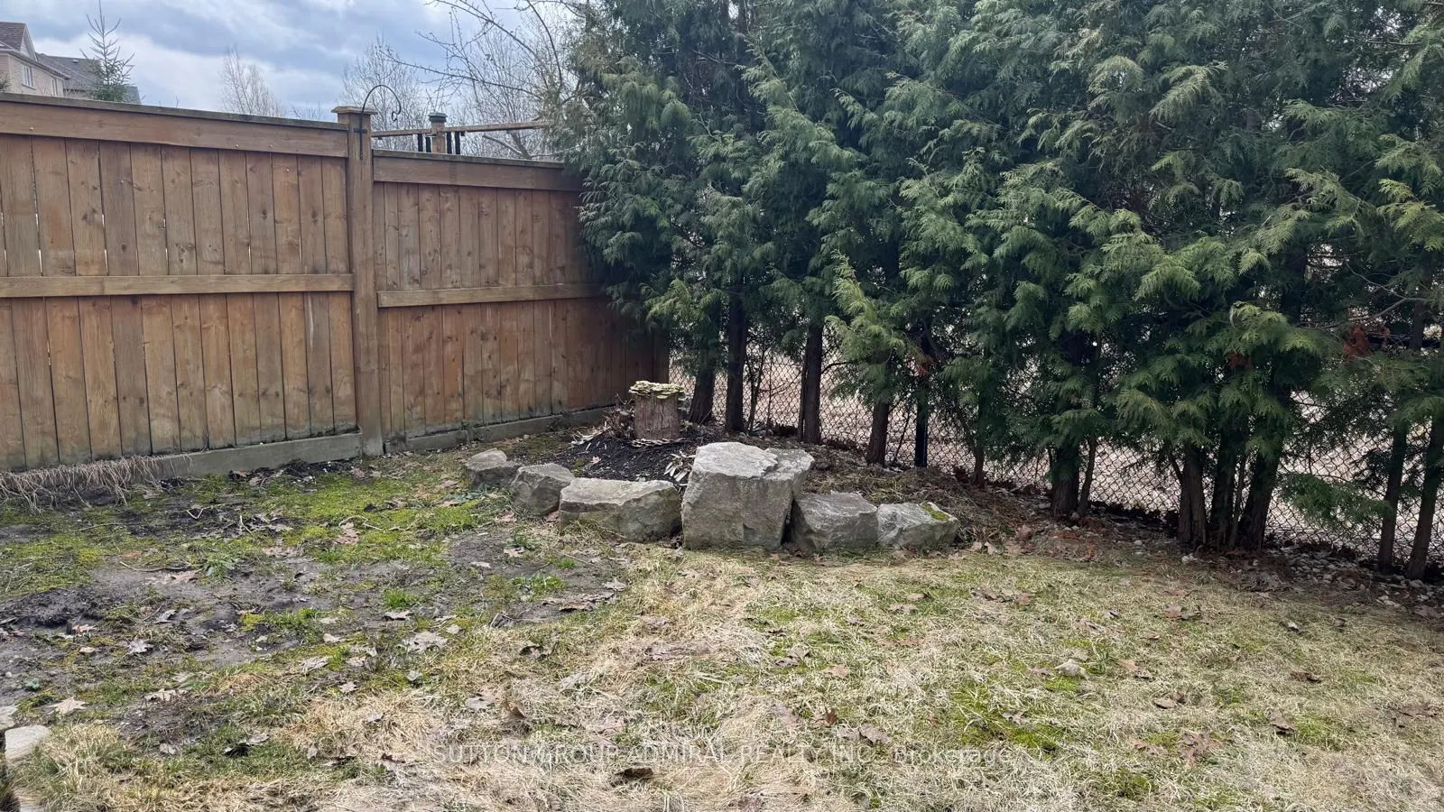 Photo 16 of Unit Basement, 28 Dovetail Drive, Richmond Hill, Oak Ridges Lake Wilcox — HOMEH