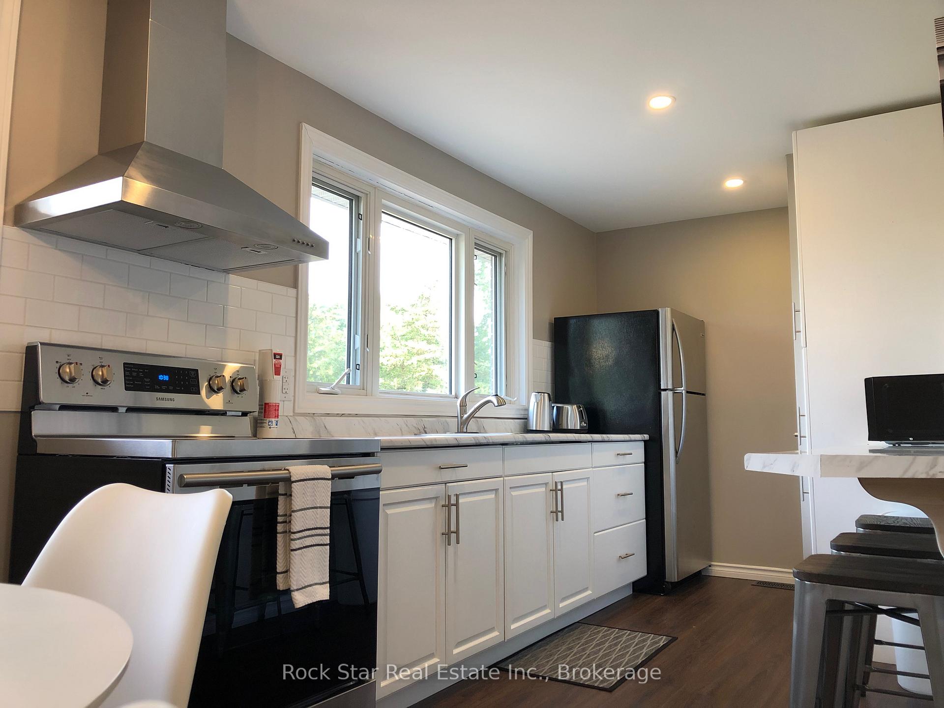 Photo 11 of 84 Maple Drive, Belleville, Belleville Ward — HOMEH