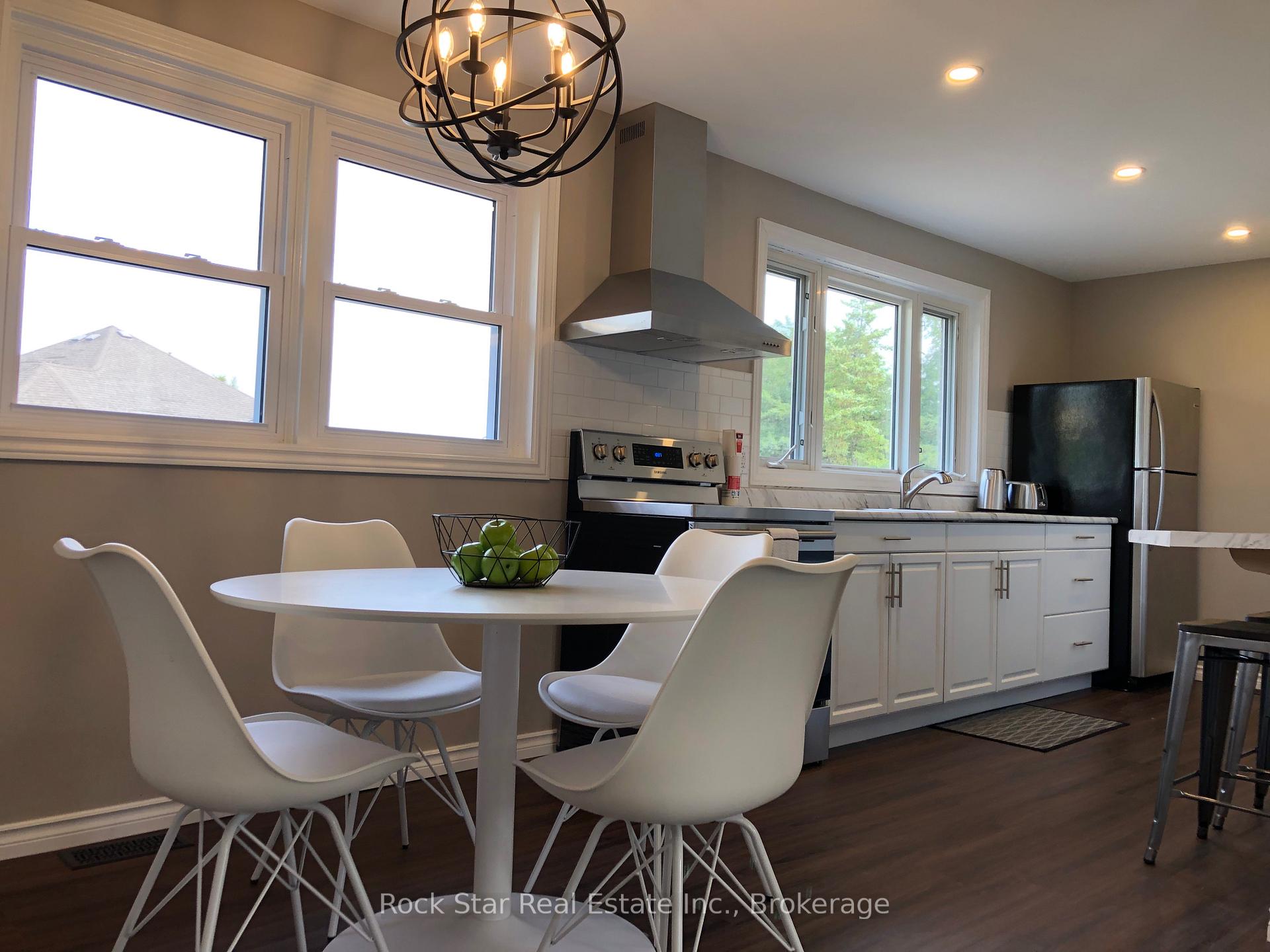 Photo 12 of 84 Maple Drive, Belleville, Belleville Ward — HOMEH