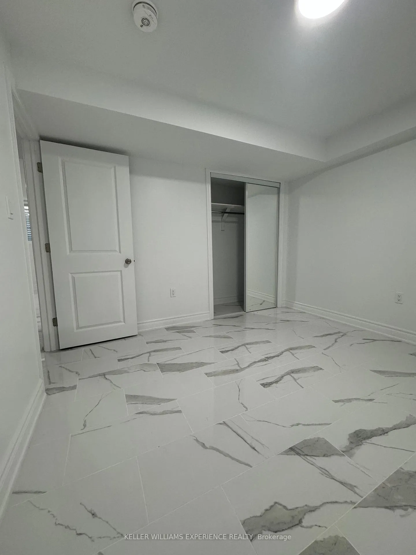 Photo 7 of Unit Lower, 29 Paddington Grove, Barrie, Holly — HOMEH
