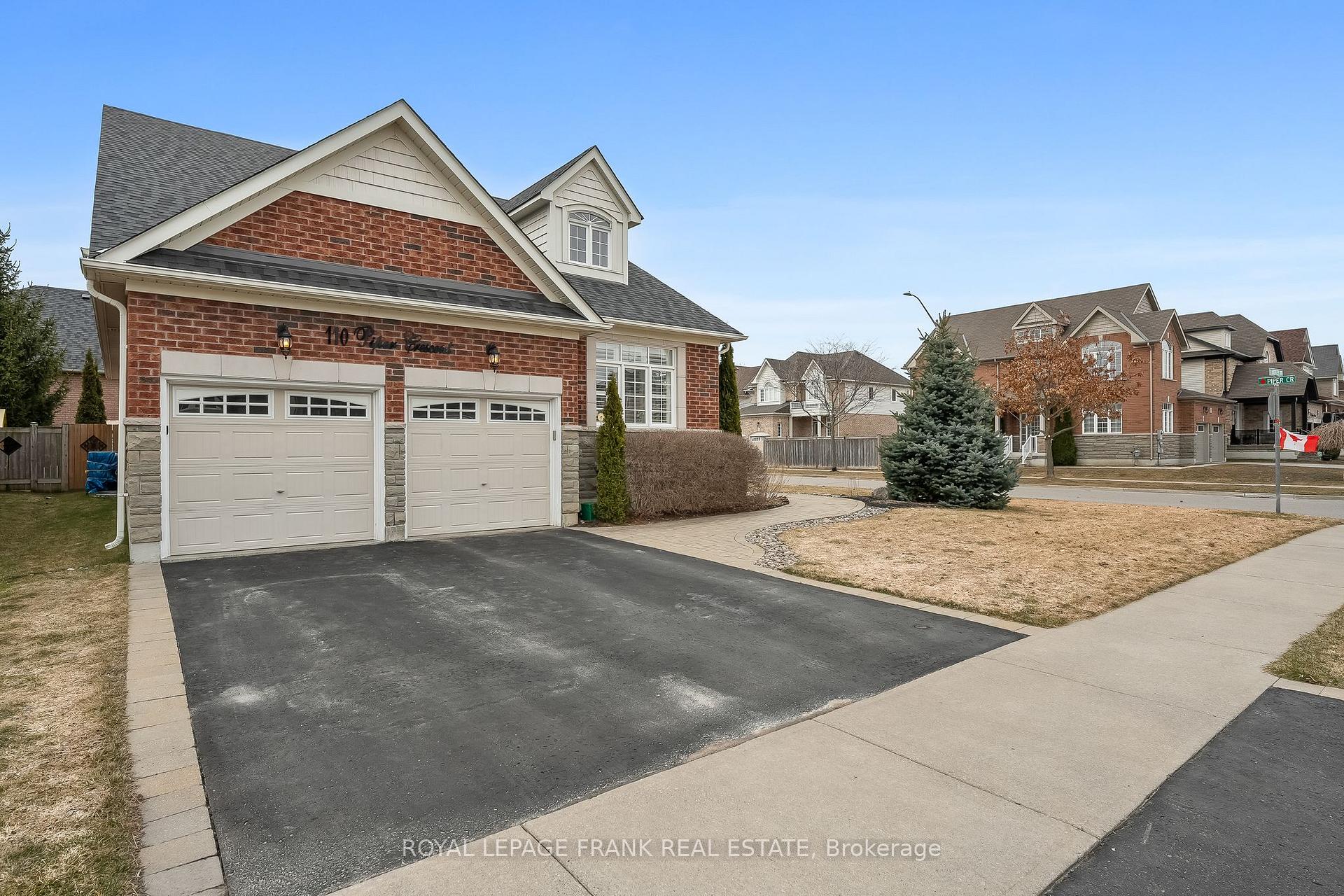 Photo 3 of 110 Piper Crescent, Clarington, Bowmanville — HOMEH