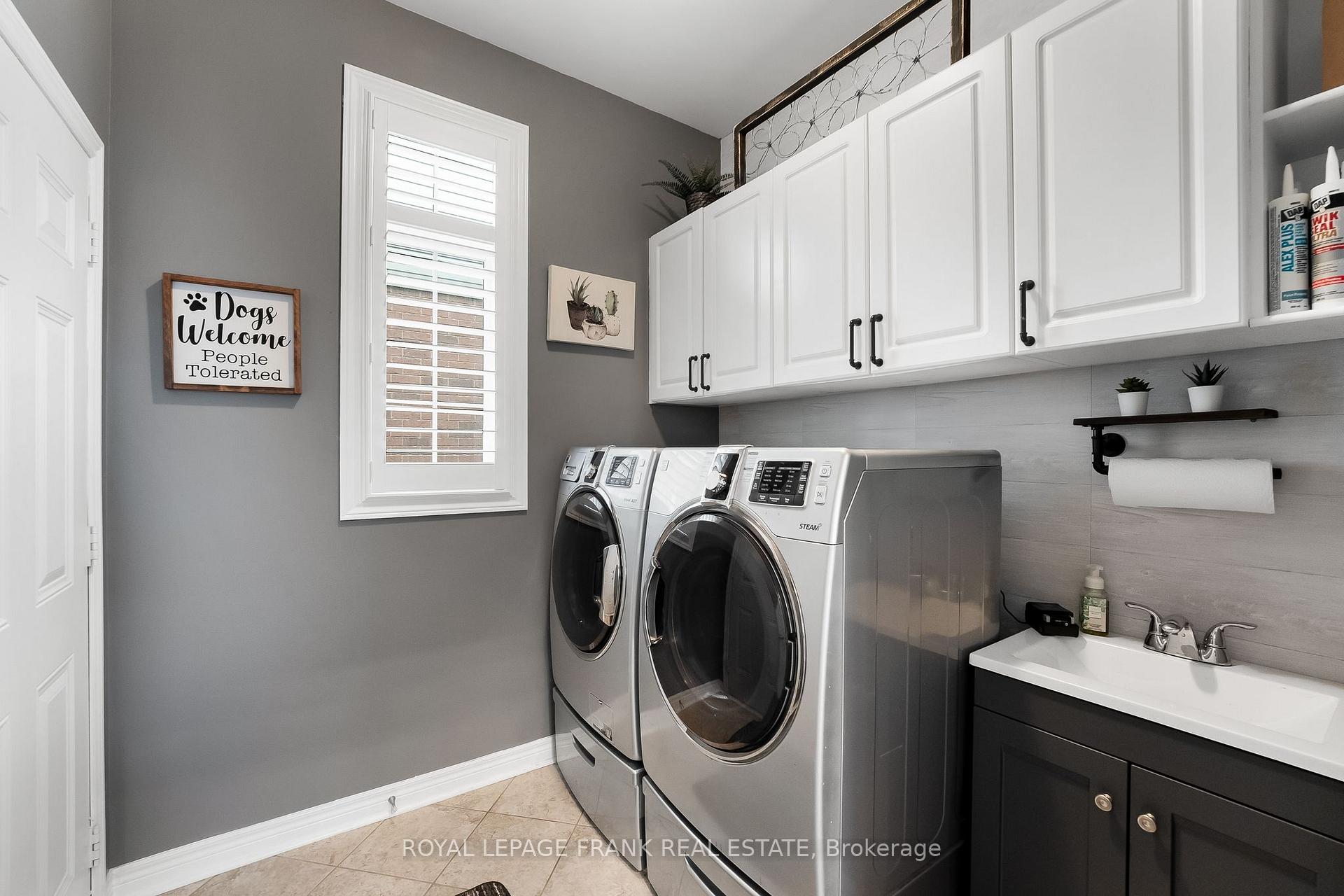 Photo 9 of 110 Piper Crescent, Clarington, Bowmanville — HOMEH