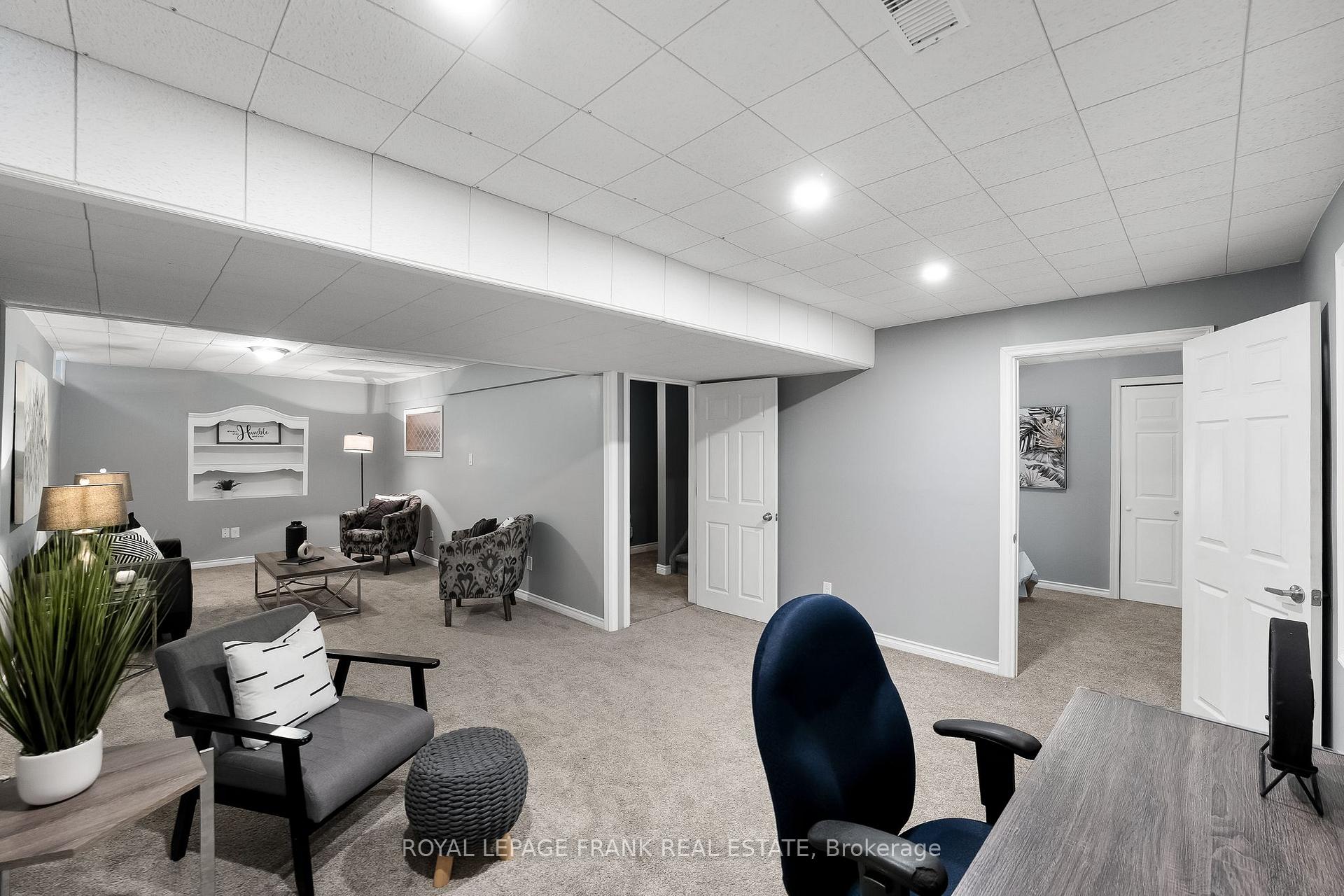 Photo 35 of 110 Piper Crescent, Clarington, Bowmanville — HOMEH
