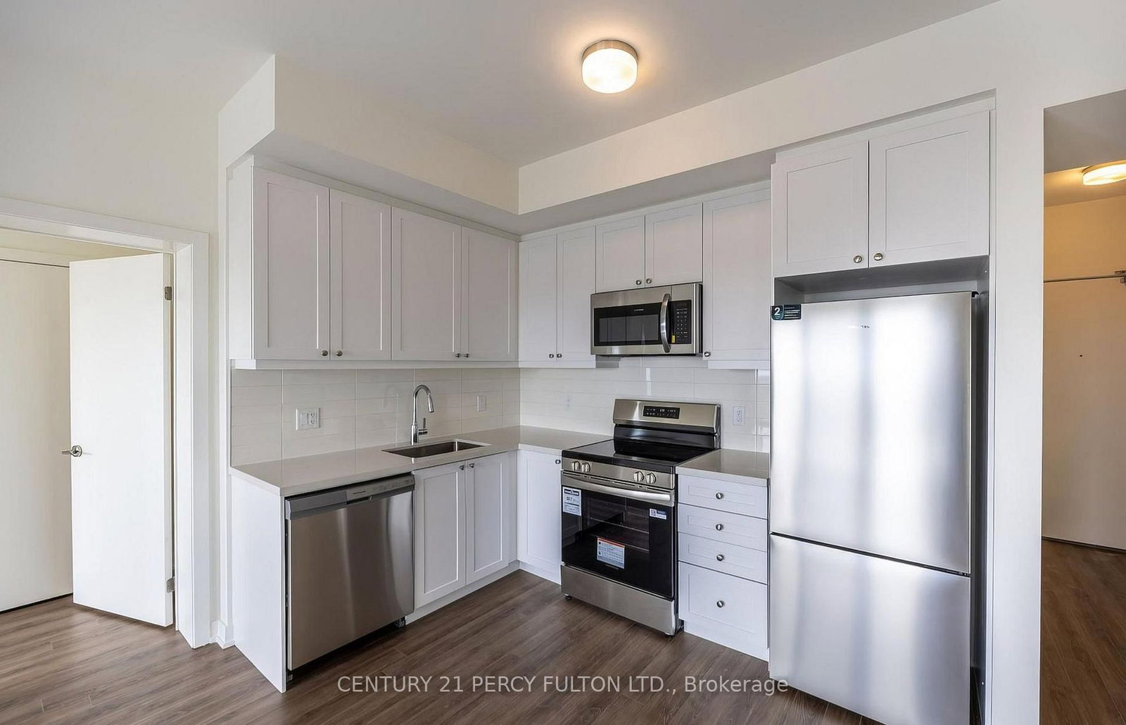 Photo 5 of Unit 923, 51 Clarington Blvd, Clarington, Bowmanville — HOMEH