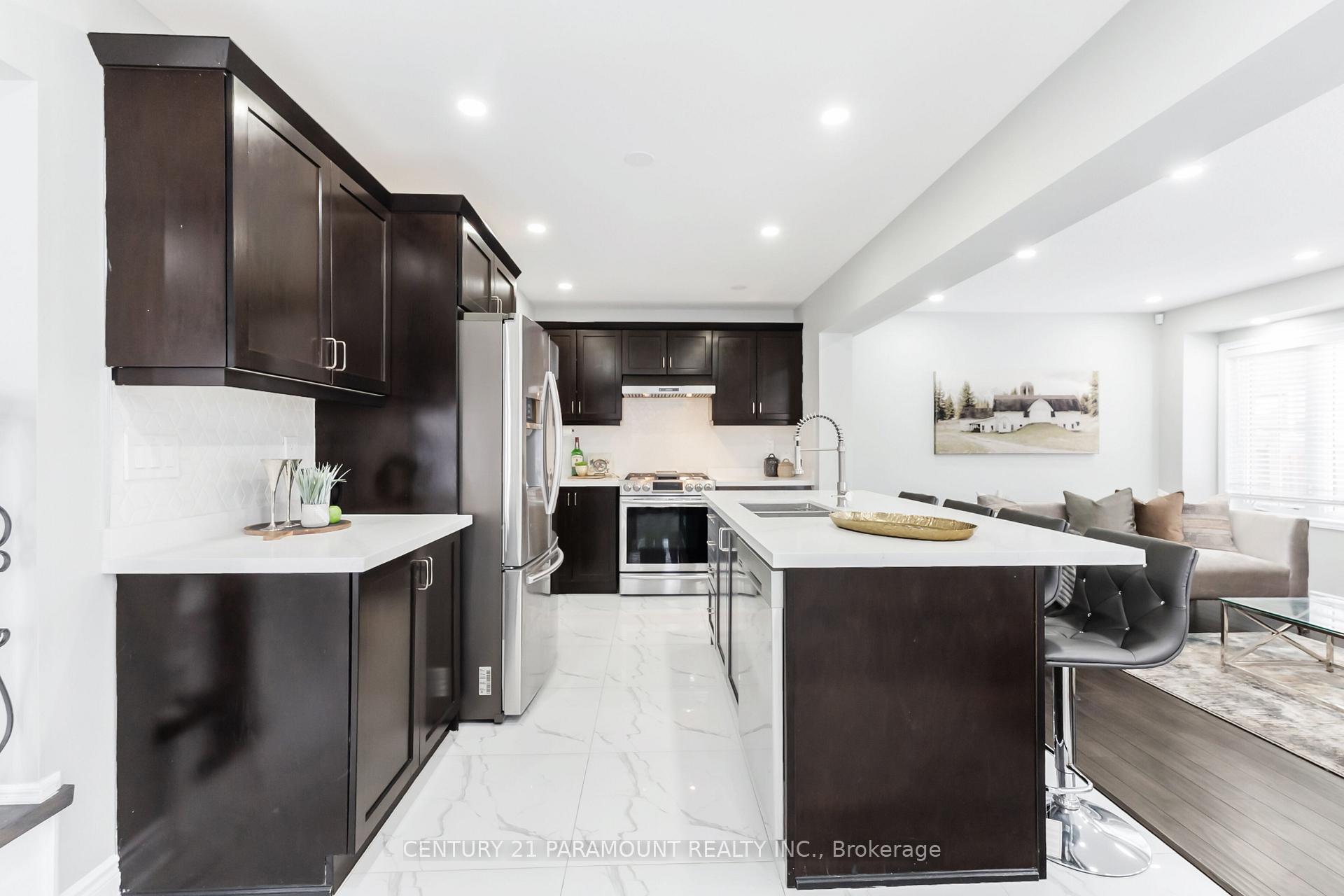Photo 11 of 39 Fenchurch Drive, Brampton, Northwest Brampton — HOMEH